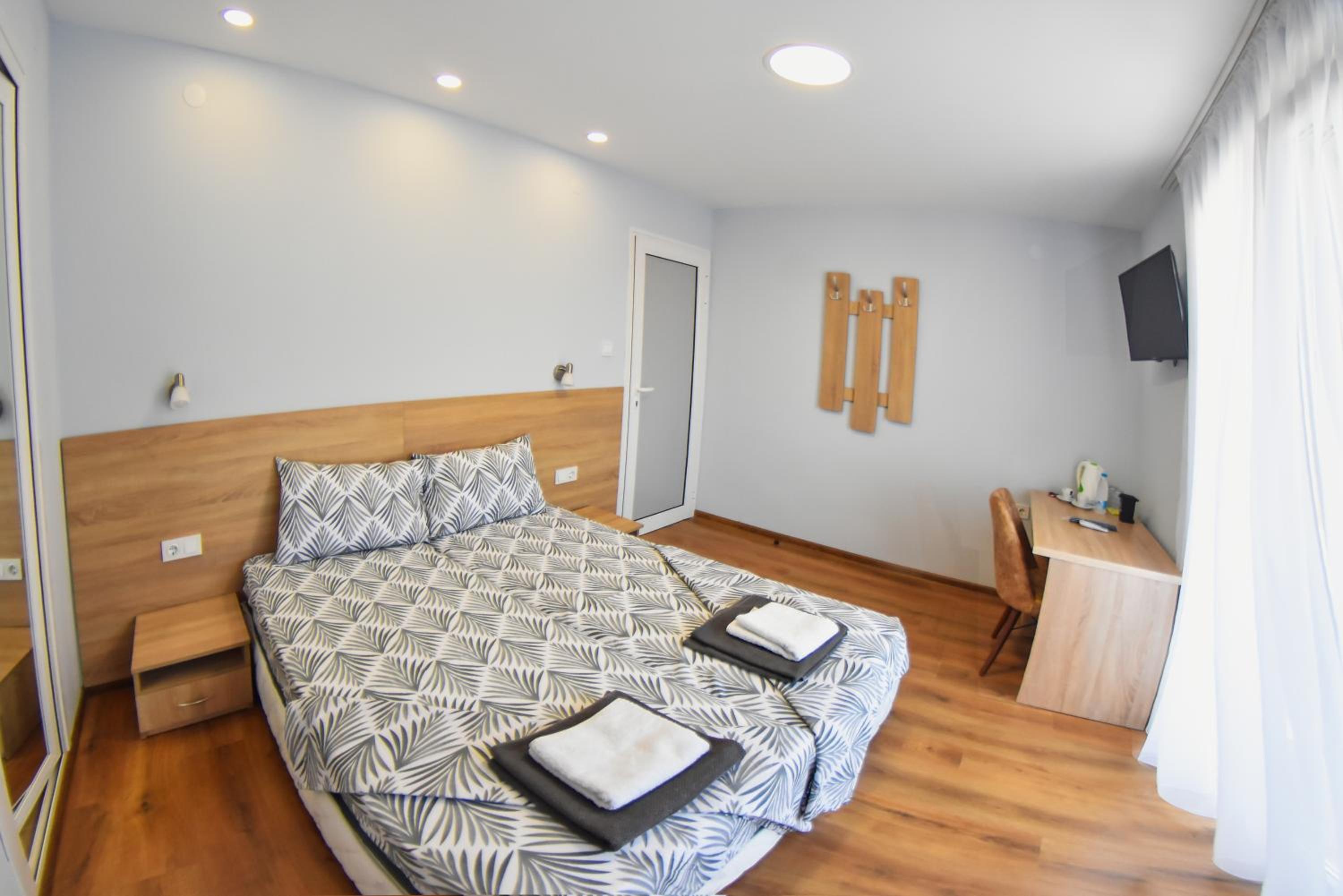 Double Room with Mountain View
