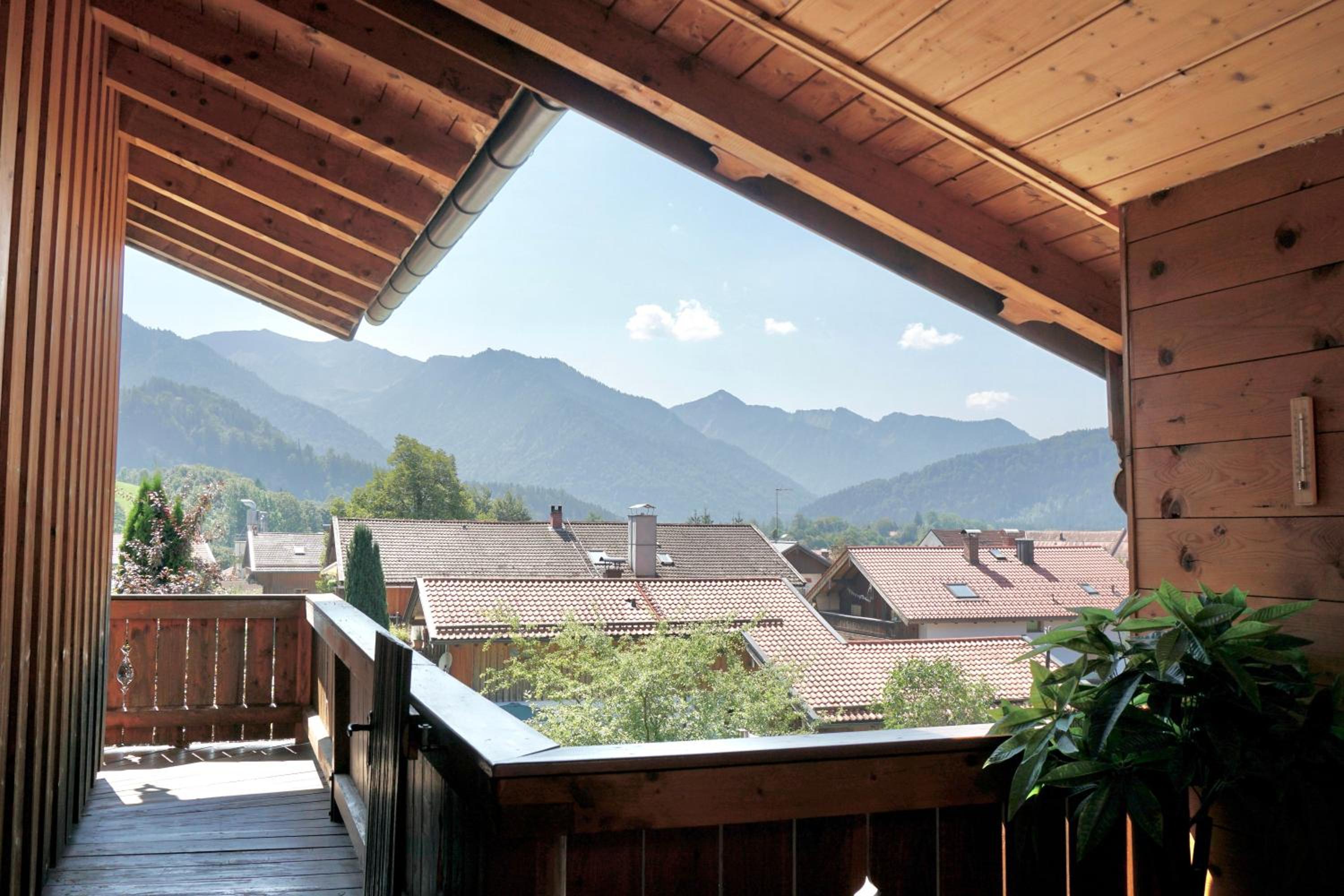 One-Bedroom Apartment with Balcony photo 2