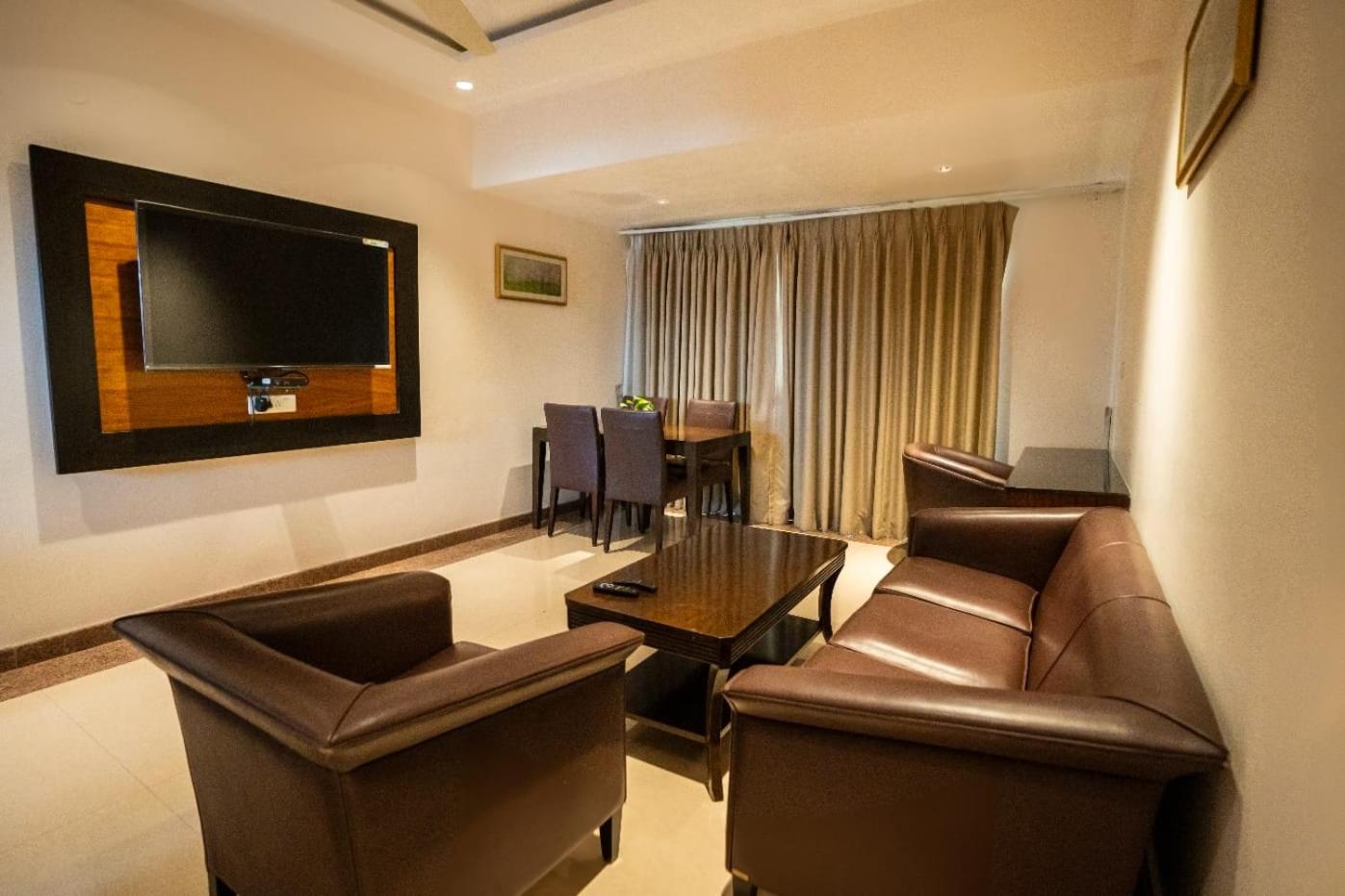 Suite with Balcony photo 2