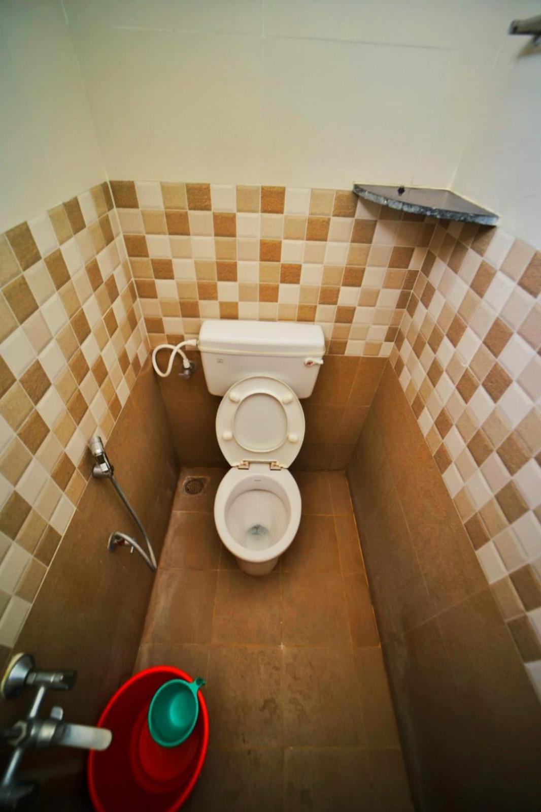 Two-Bedroom Apartment - Photo 37
