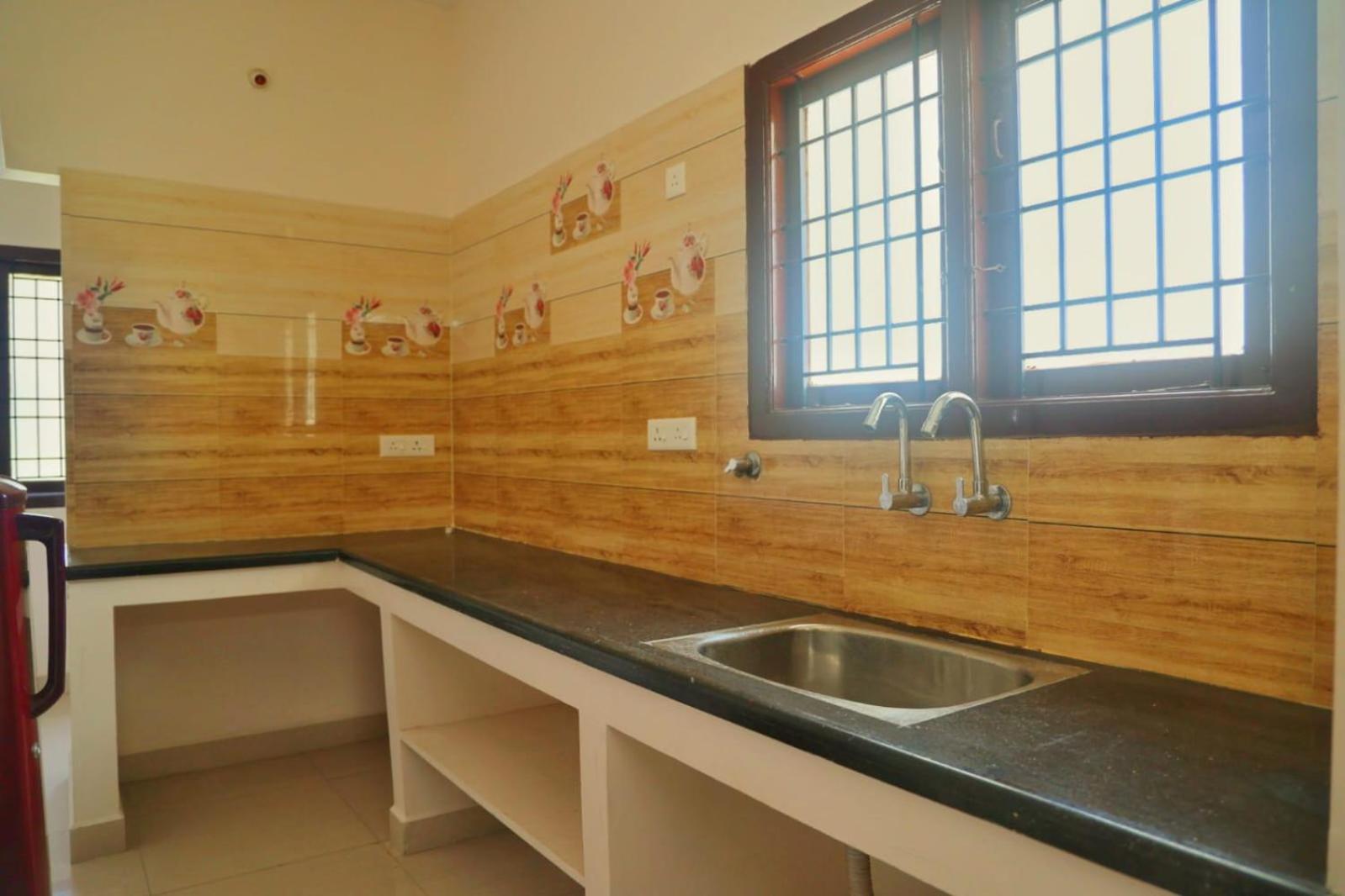 Two-Bedroom Apartment - Photo 25