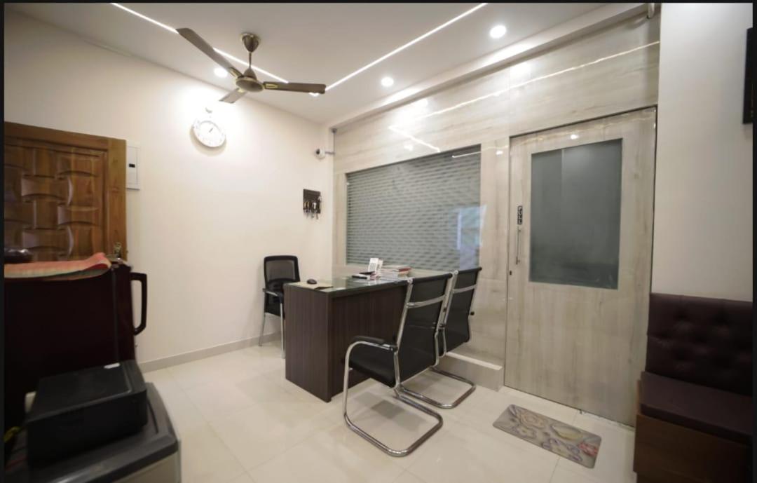 Two-Bedroom Apartment - Photo 12