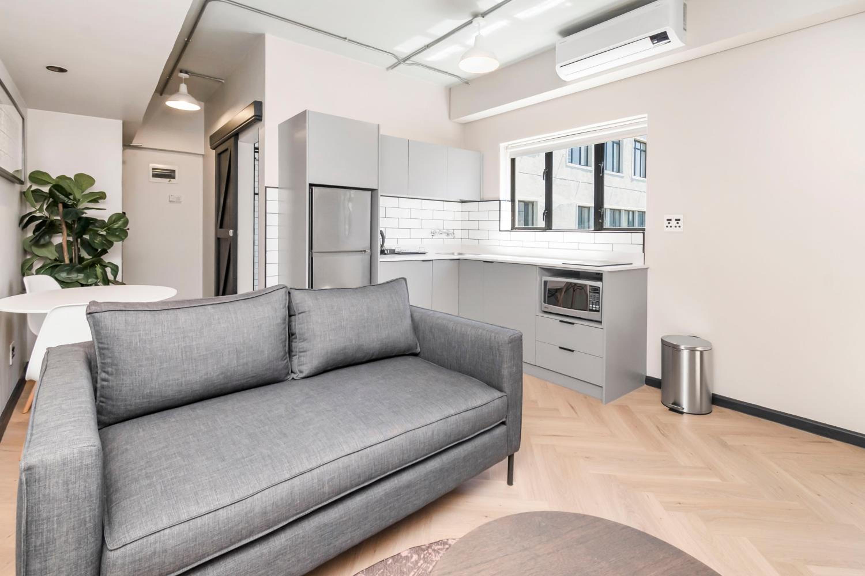 Superior One-Bedroom Apartment photo 2