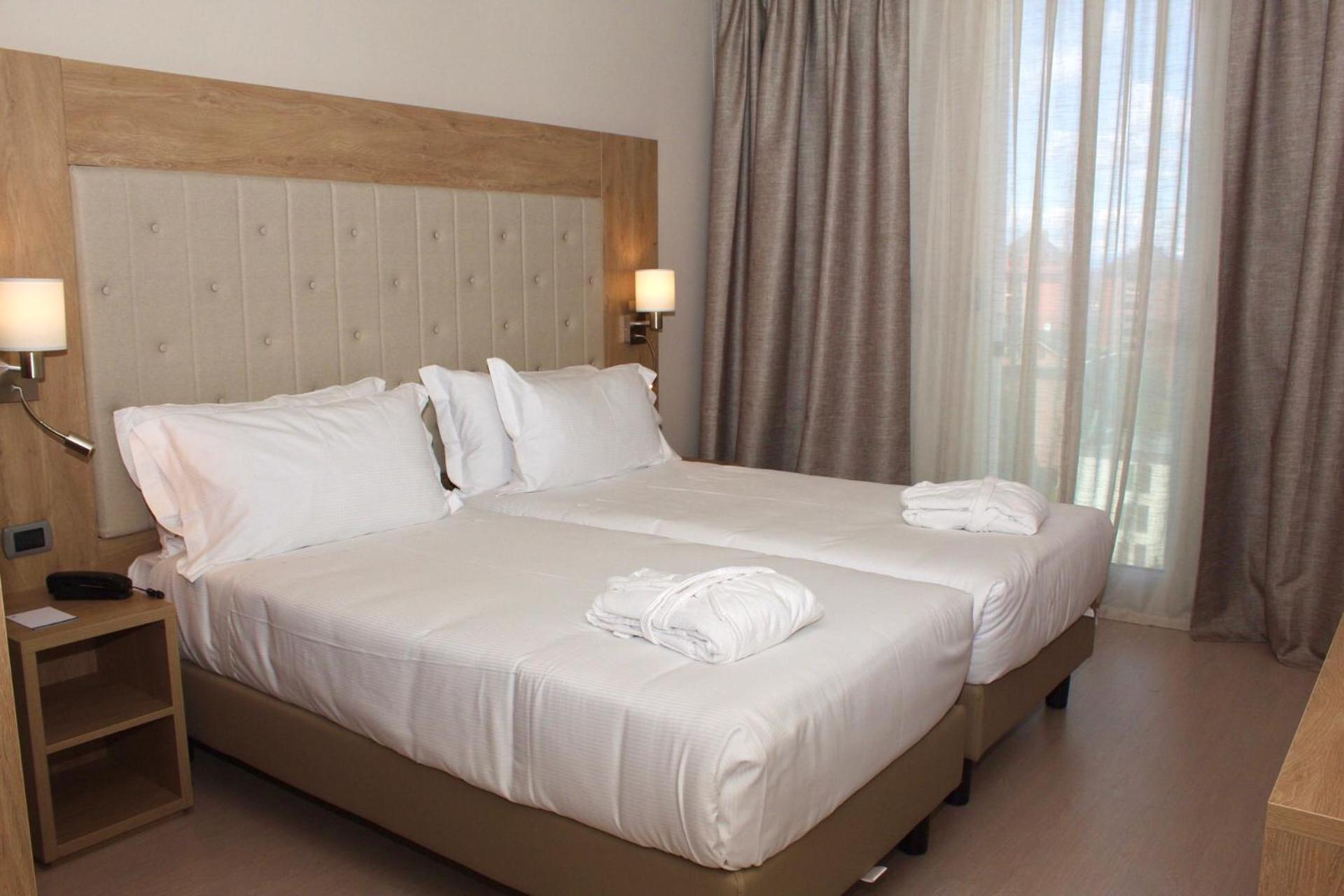 Double or Twin Room photo 1