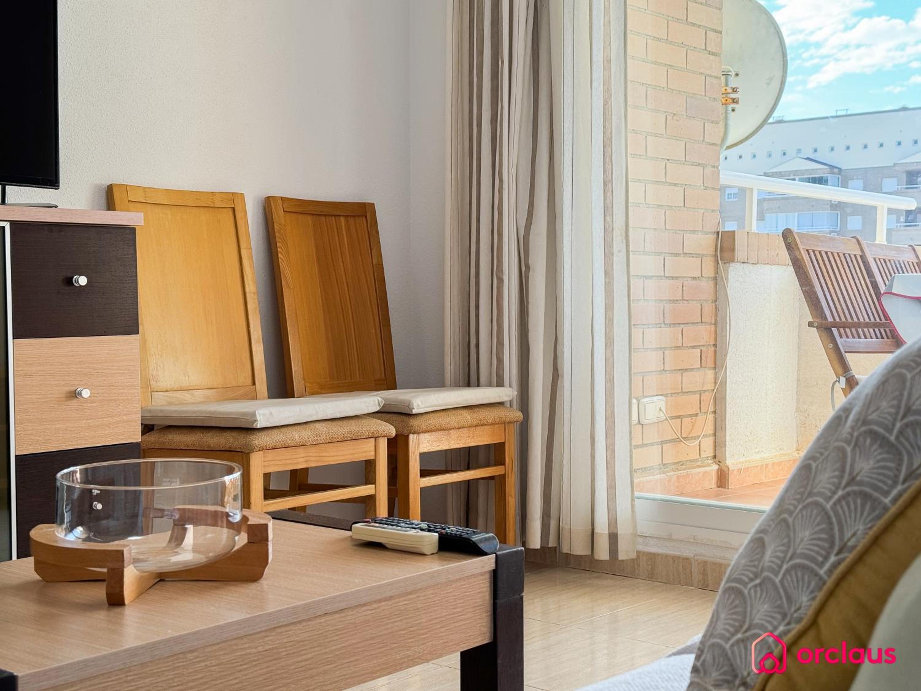 Apartamento de dos habitaciones con balcón