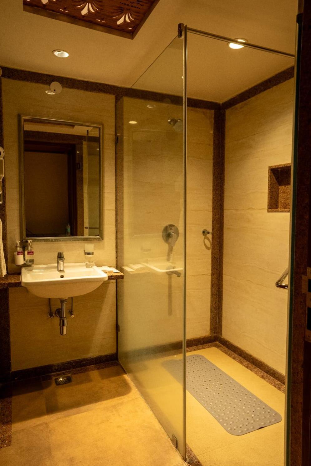 Superior Double Room - Photo 4