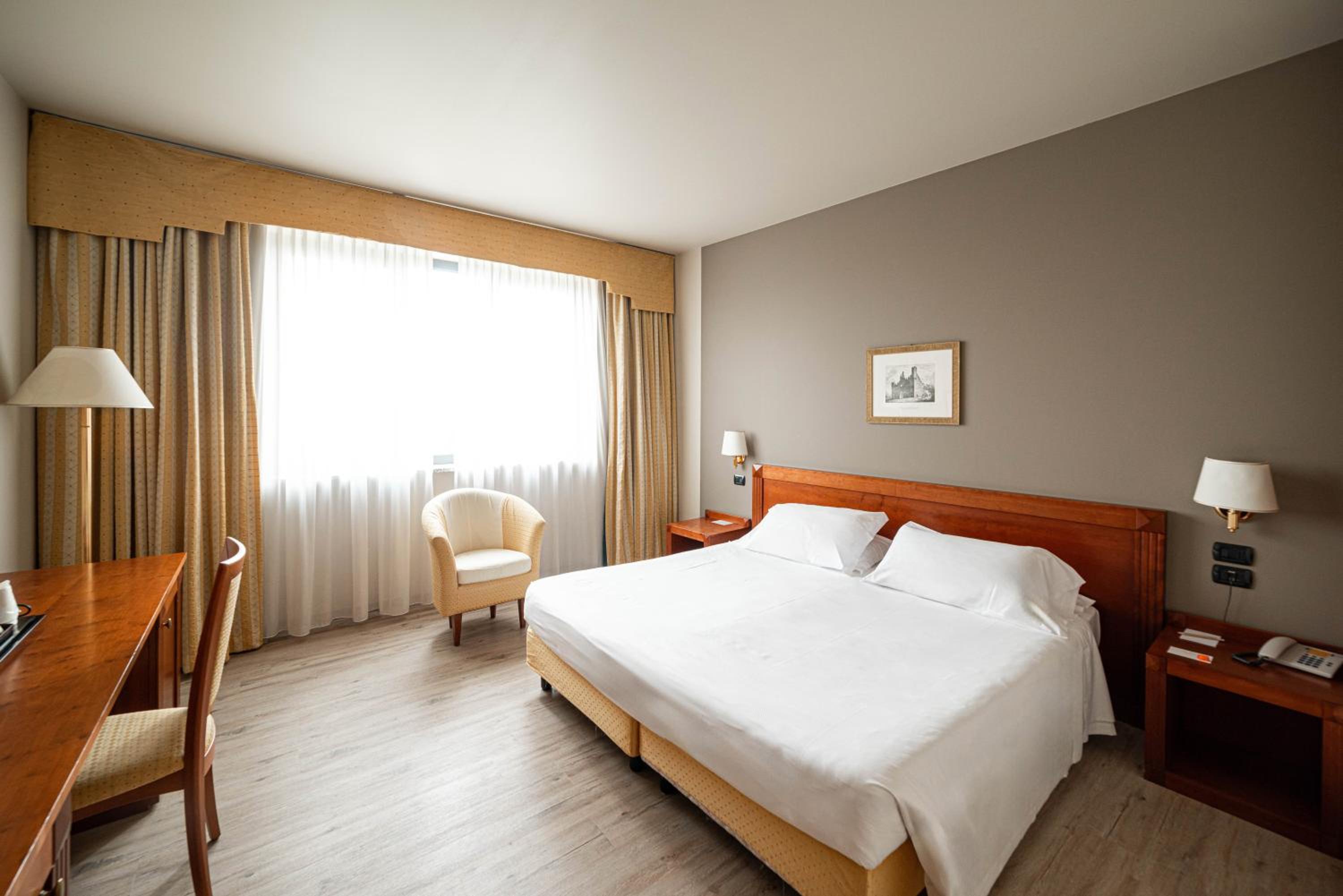 Superior Room - Photo 2