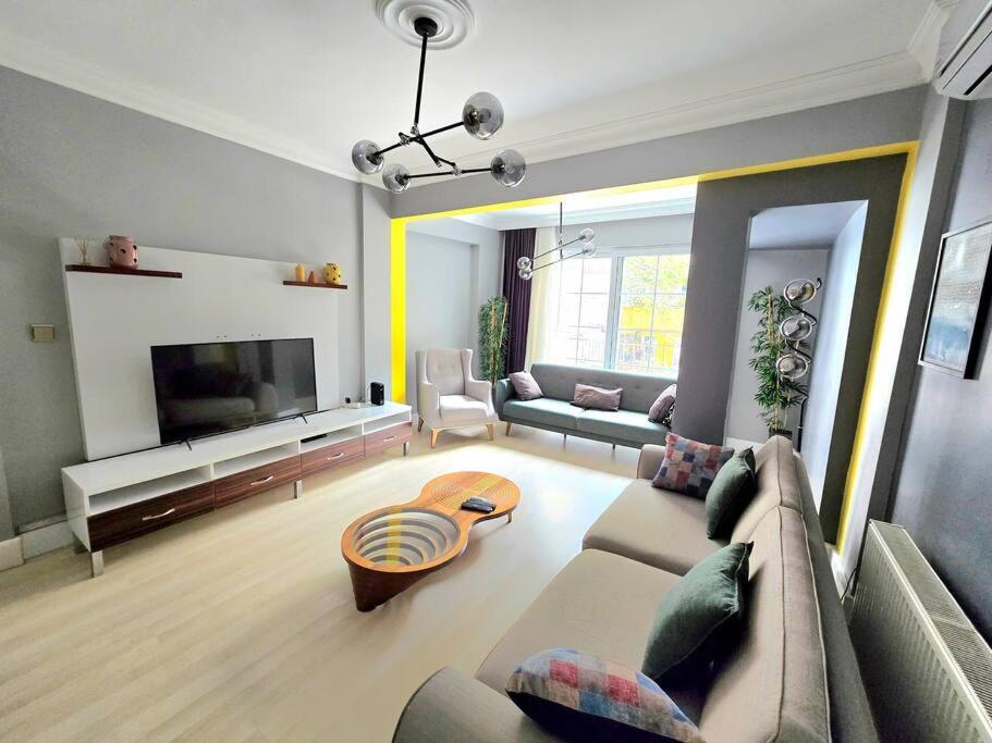 Two-Bedroom Apartment with Balcony photo 2