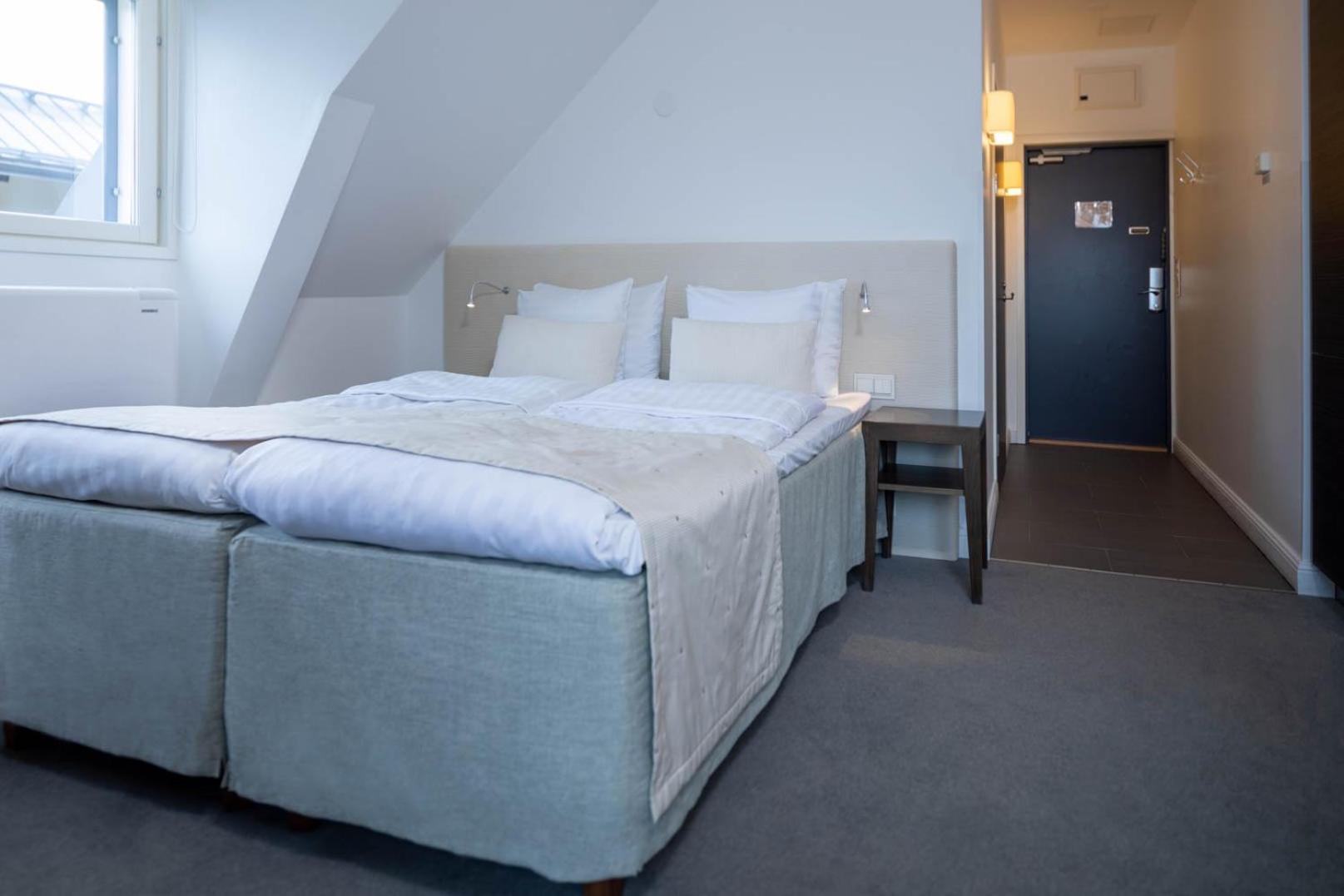 Standard Double or Twin Room photo 2