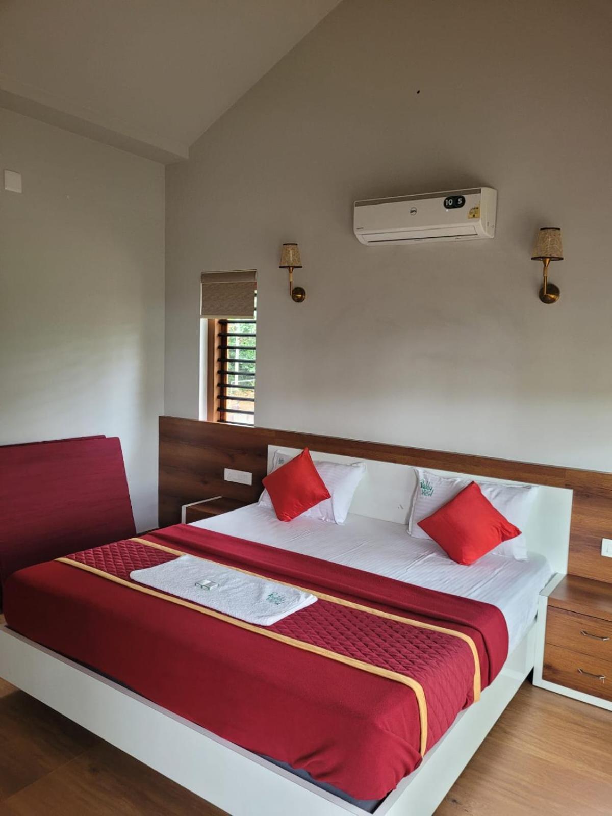 King Suite With Pool View photo 2