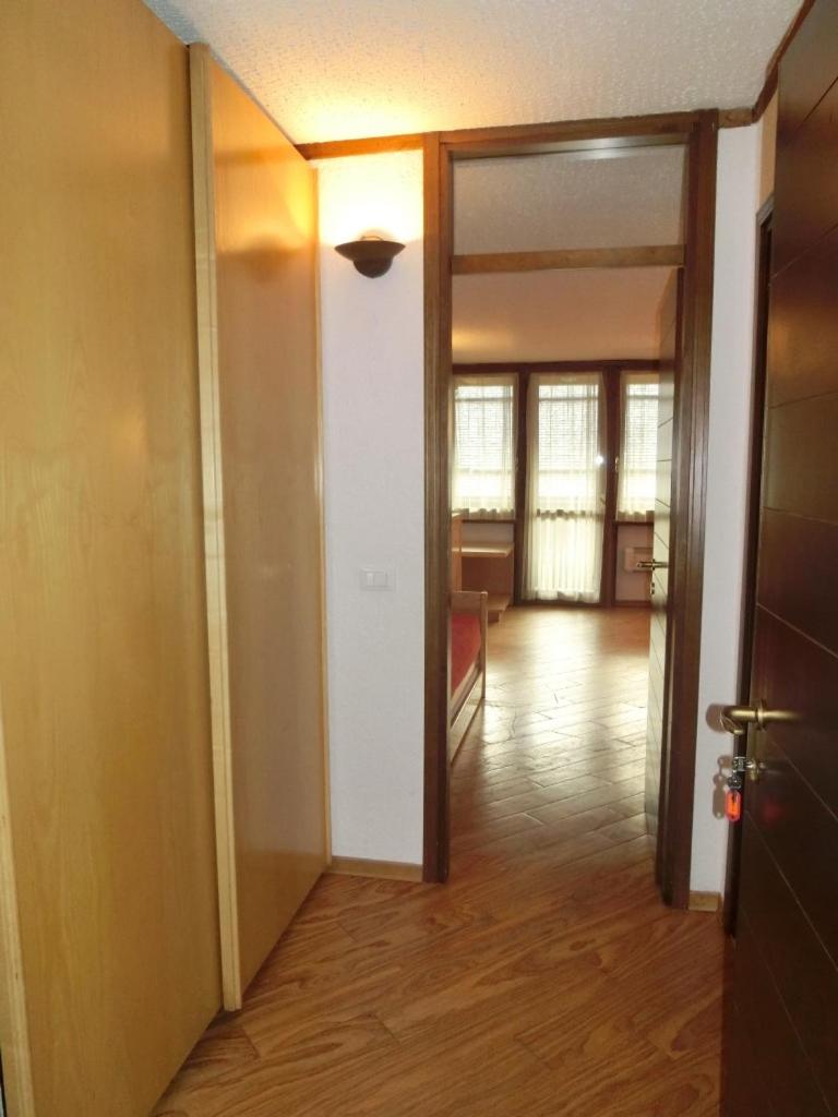 Studio With Sofa Bed