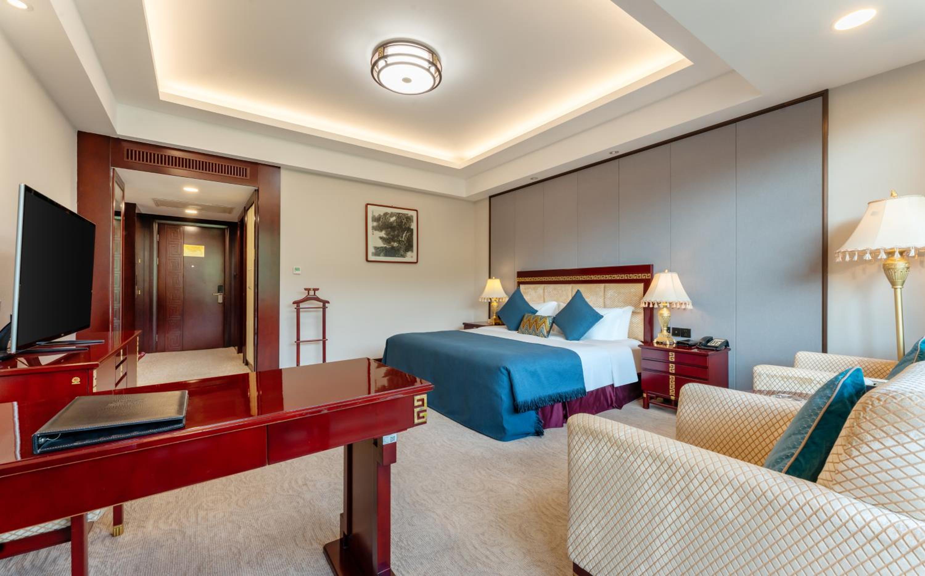Superior King Room photo 2