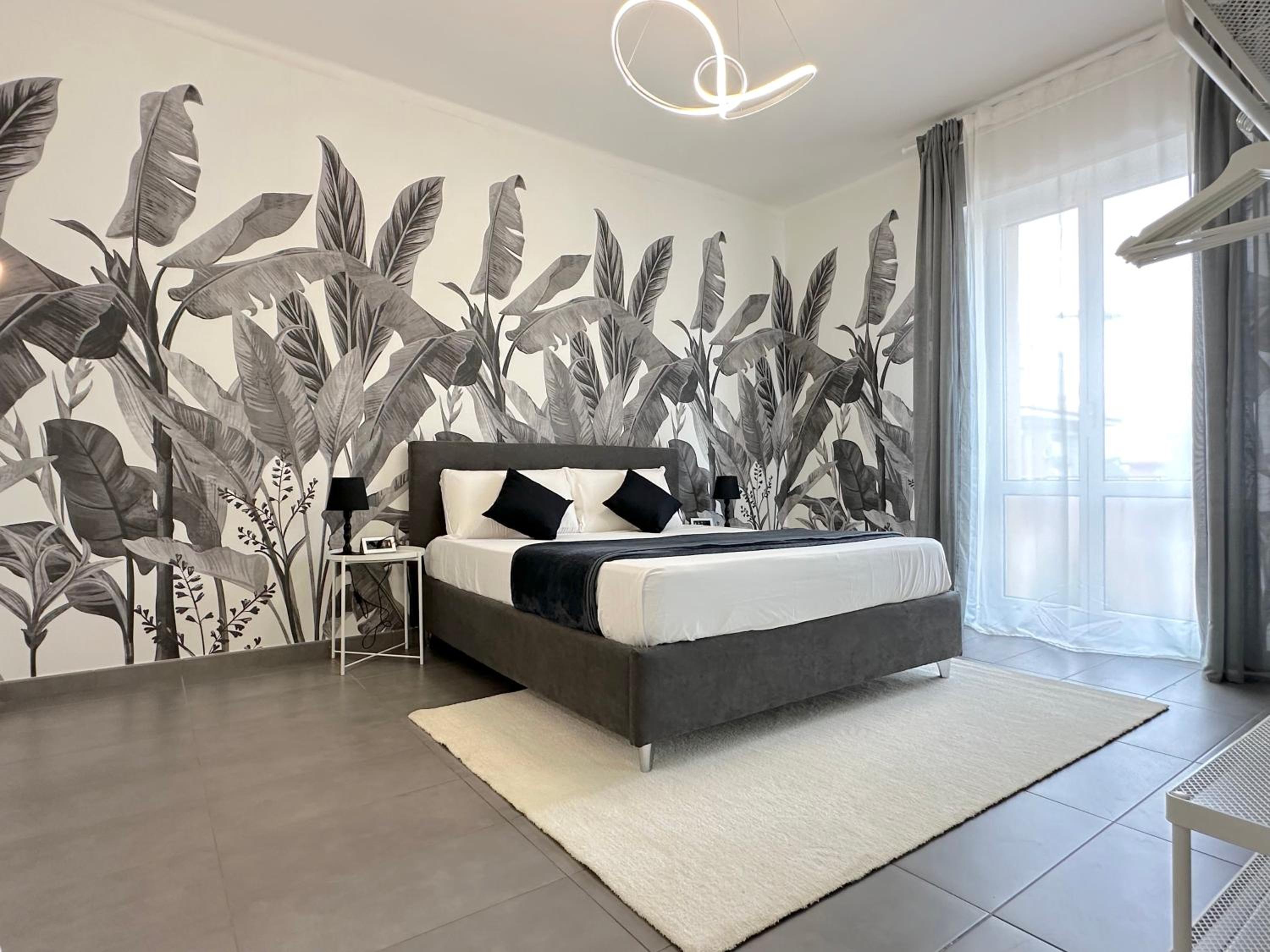 One-Bedroom Deluxe Apartment