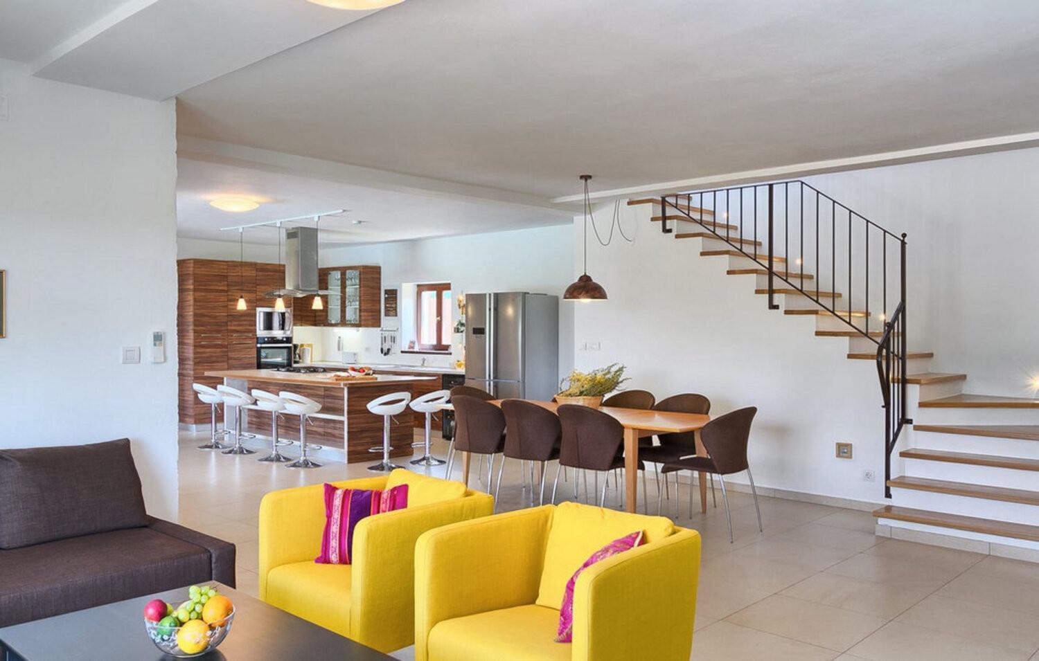 Villa photo 2