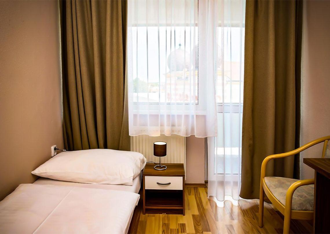 Single Room photo 3
