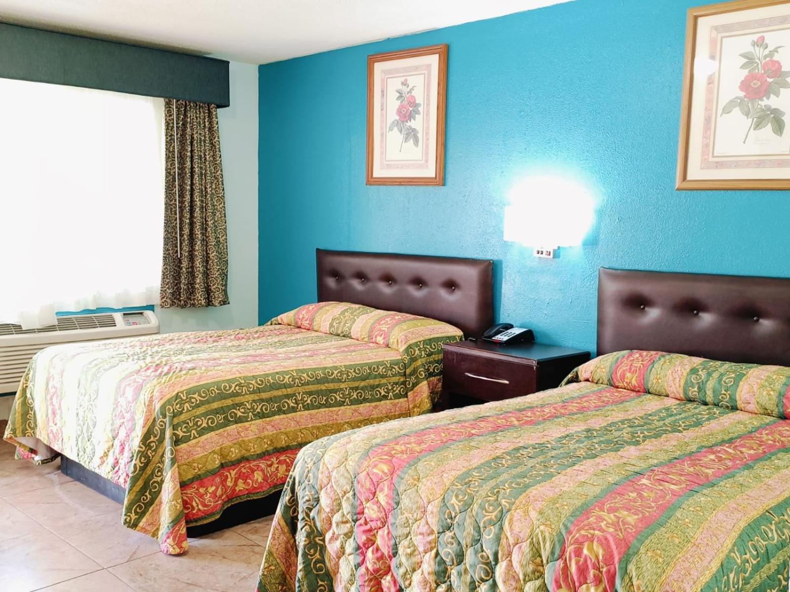 2 Full Bed Smoking photo 1
