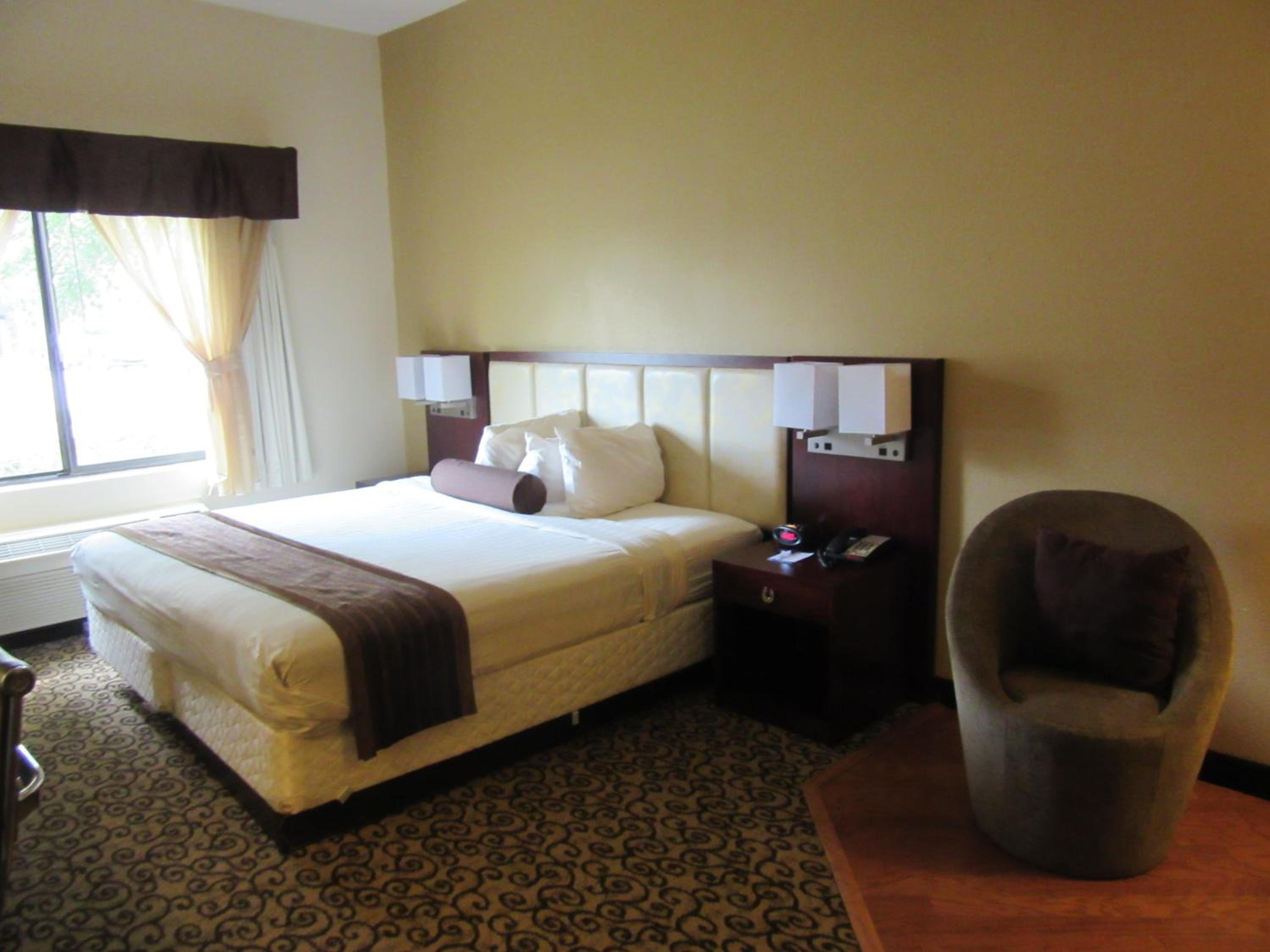 King Room - Disability Access/Non-Smoking - Photo 5