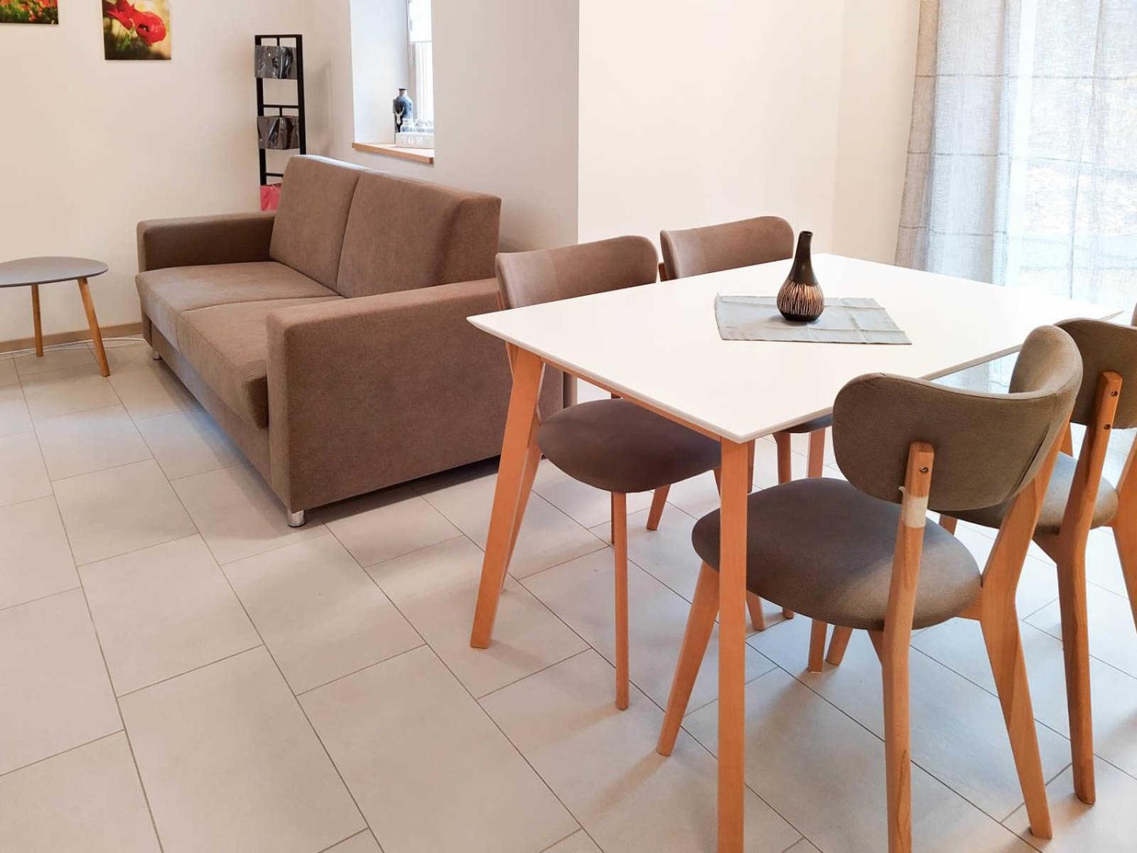 One-Bedroom Apartment with Terrace photo 2