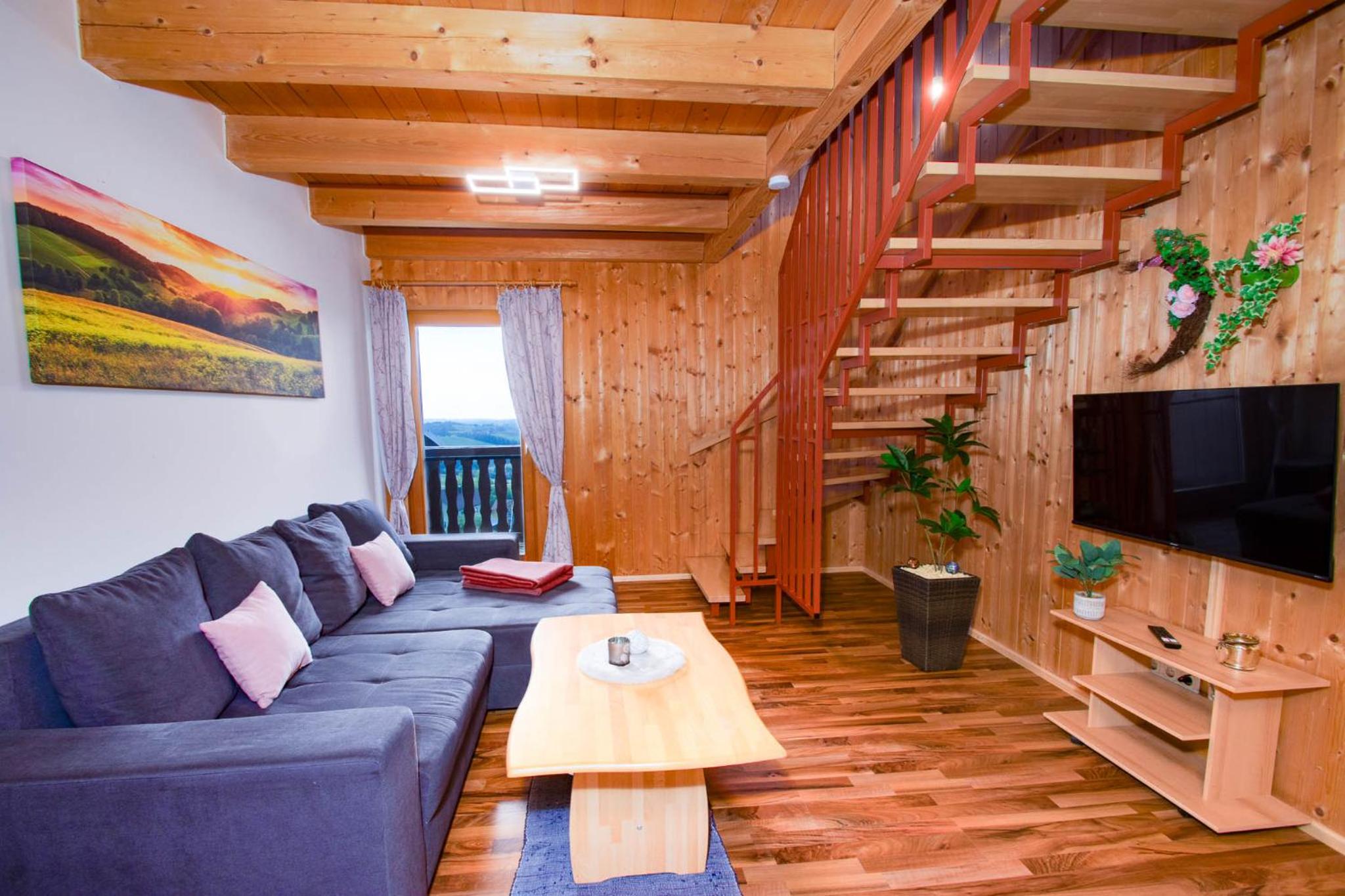 Three-Bedroom Apartment with View photo 1
