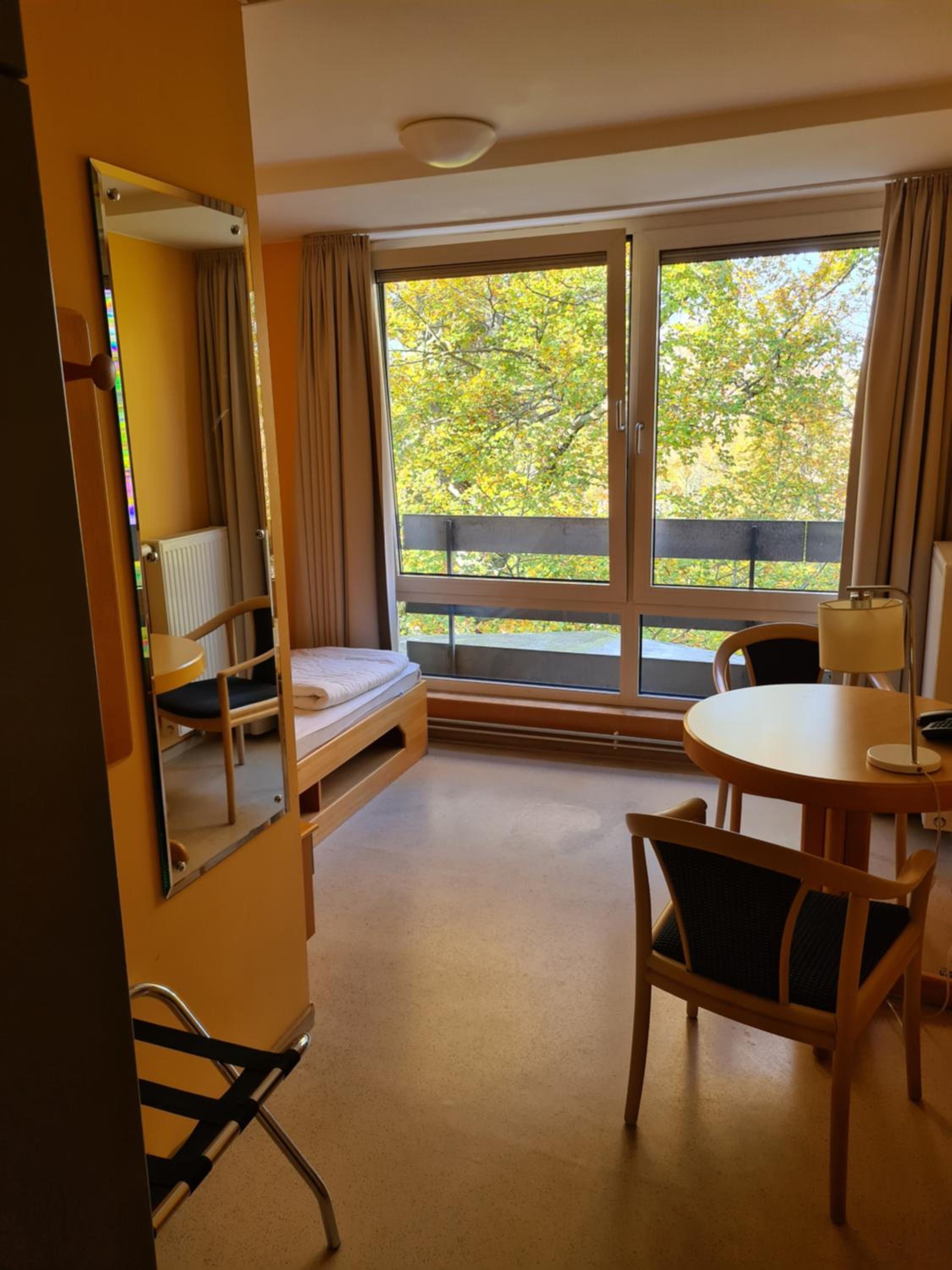 Single Room with Shared Bathroom photo 1