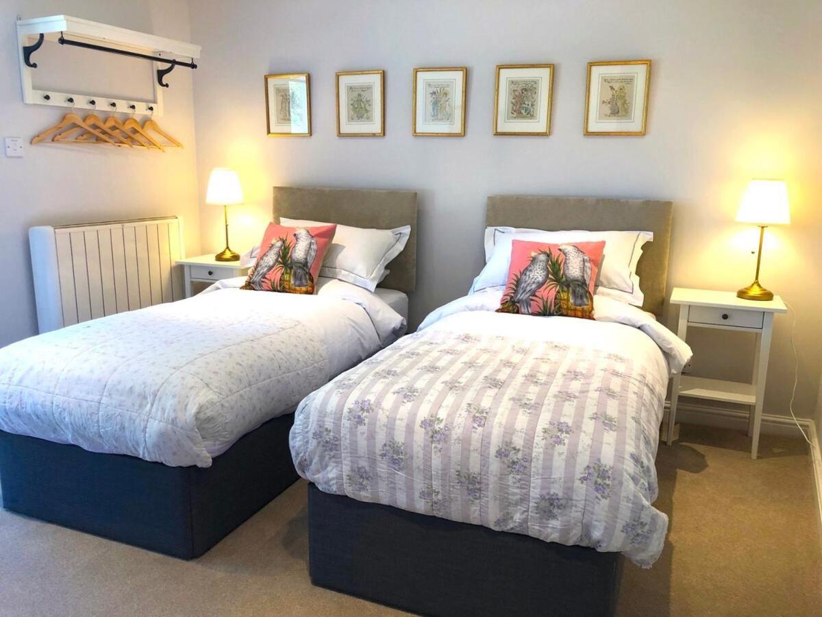 Two-Bedroom Cottage photo 1