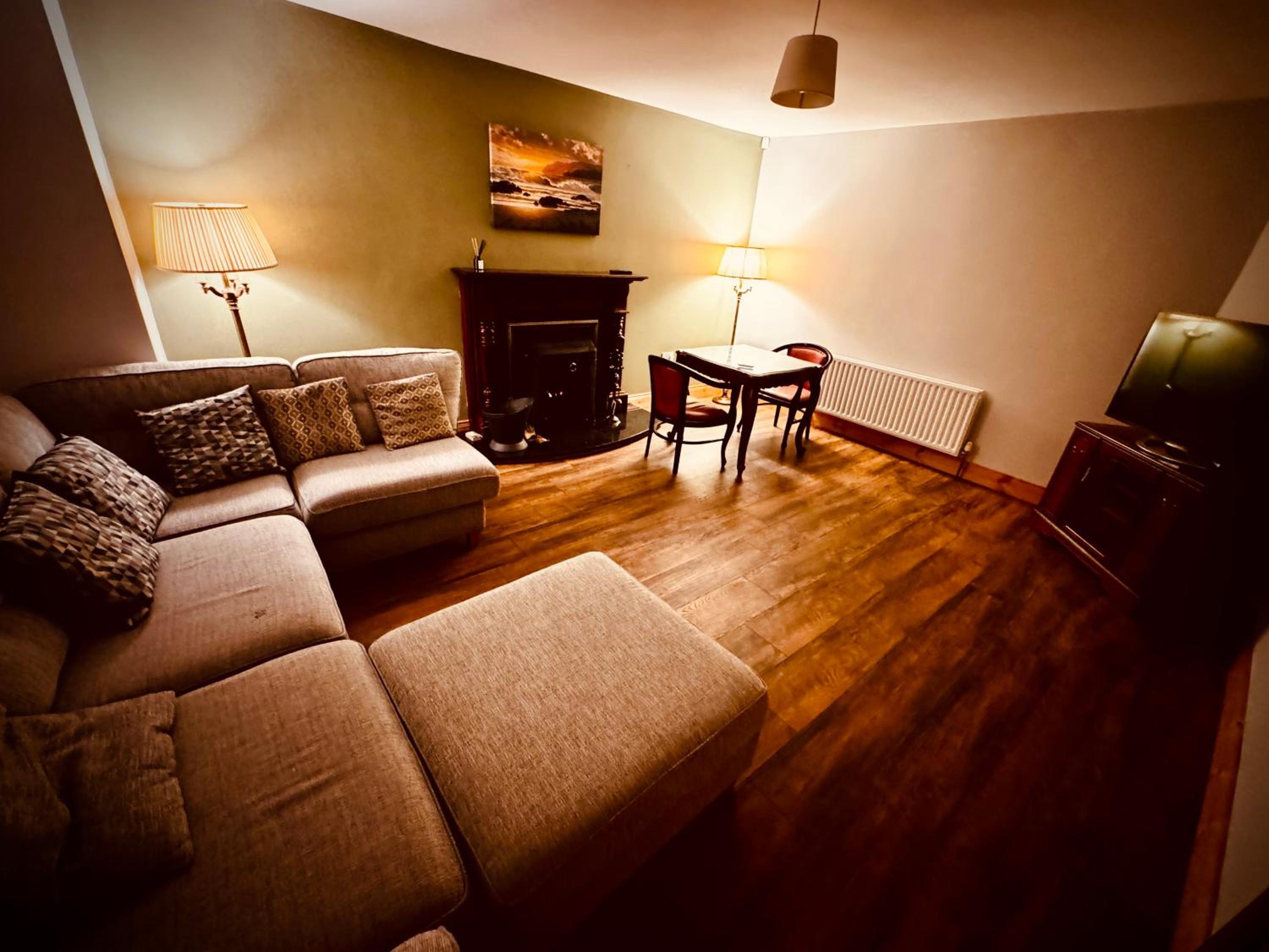 Four-Bedroom House photo 1