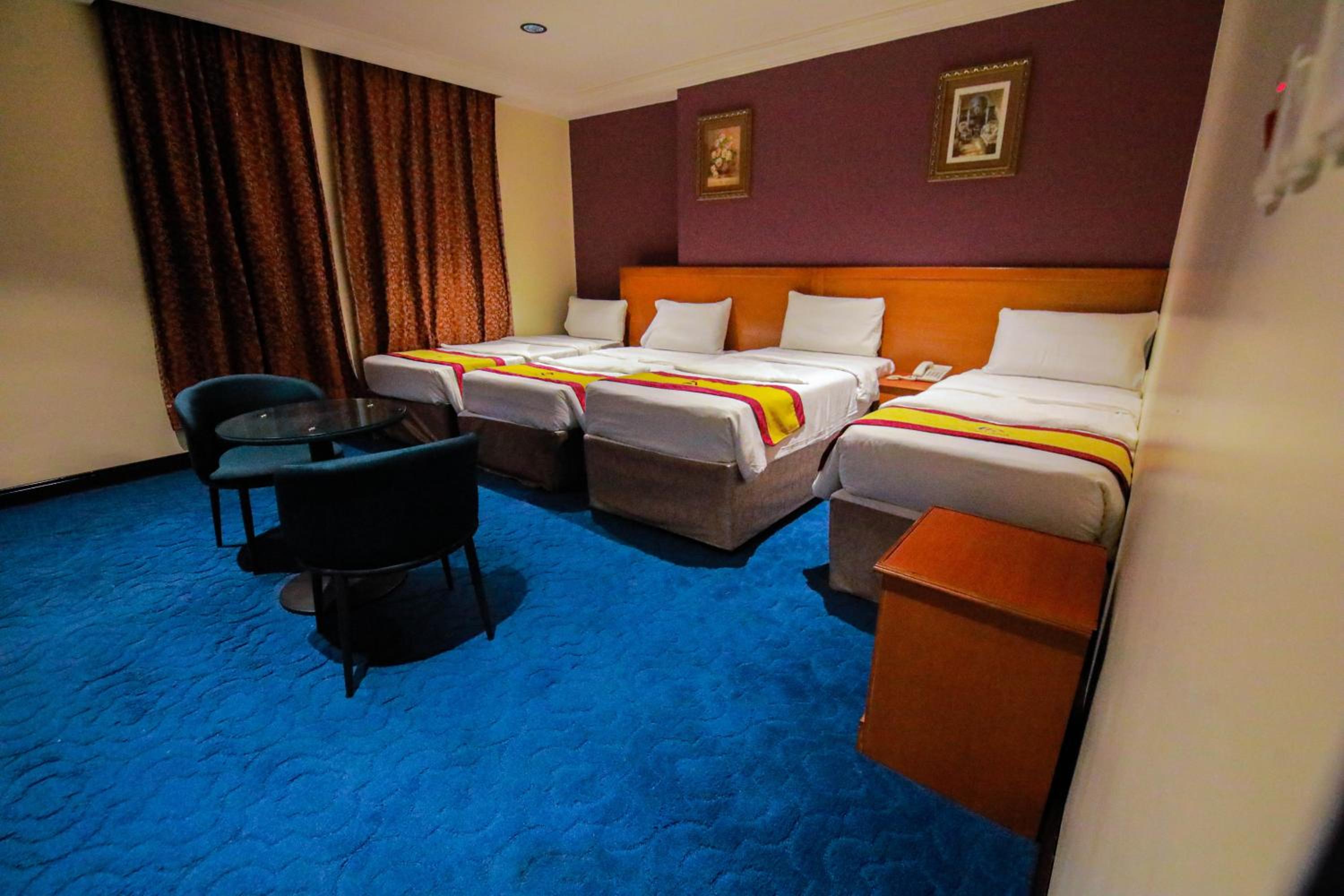 One-Bedroom Suite photo 1