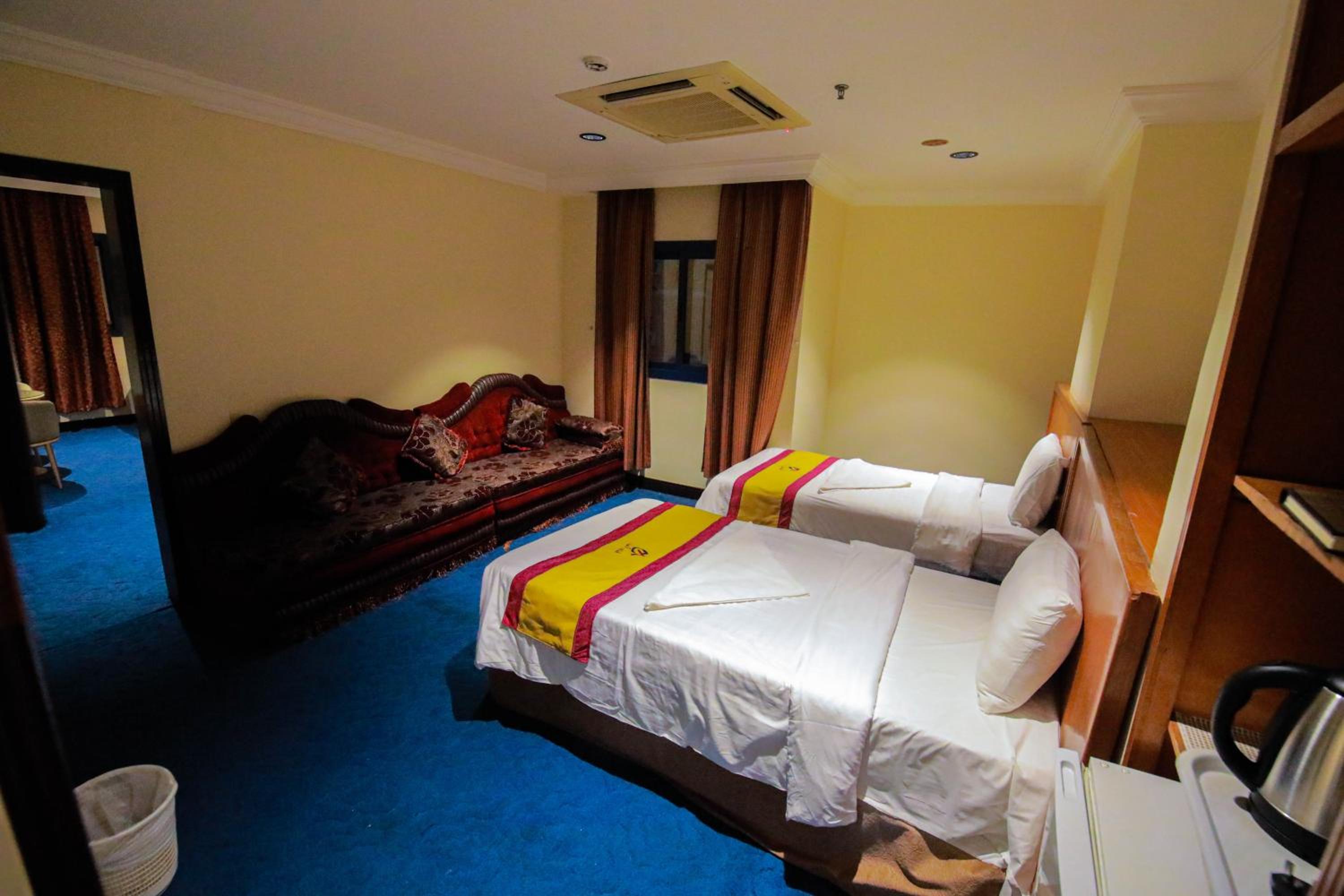 One-Bedroom Suite photo 3