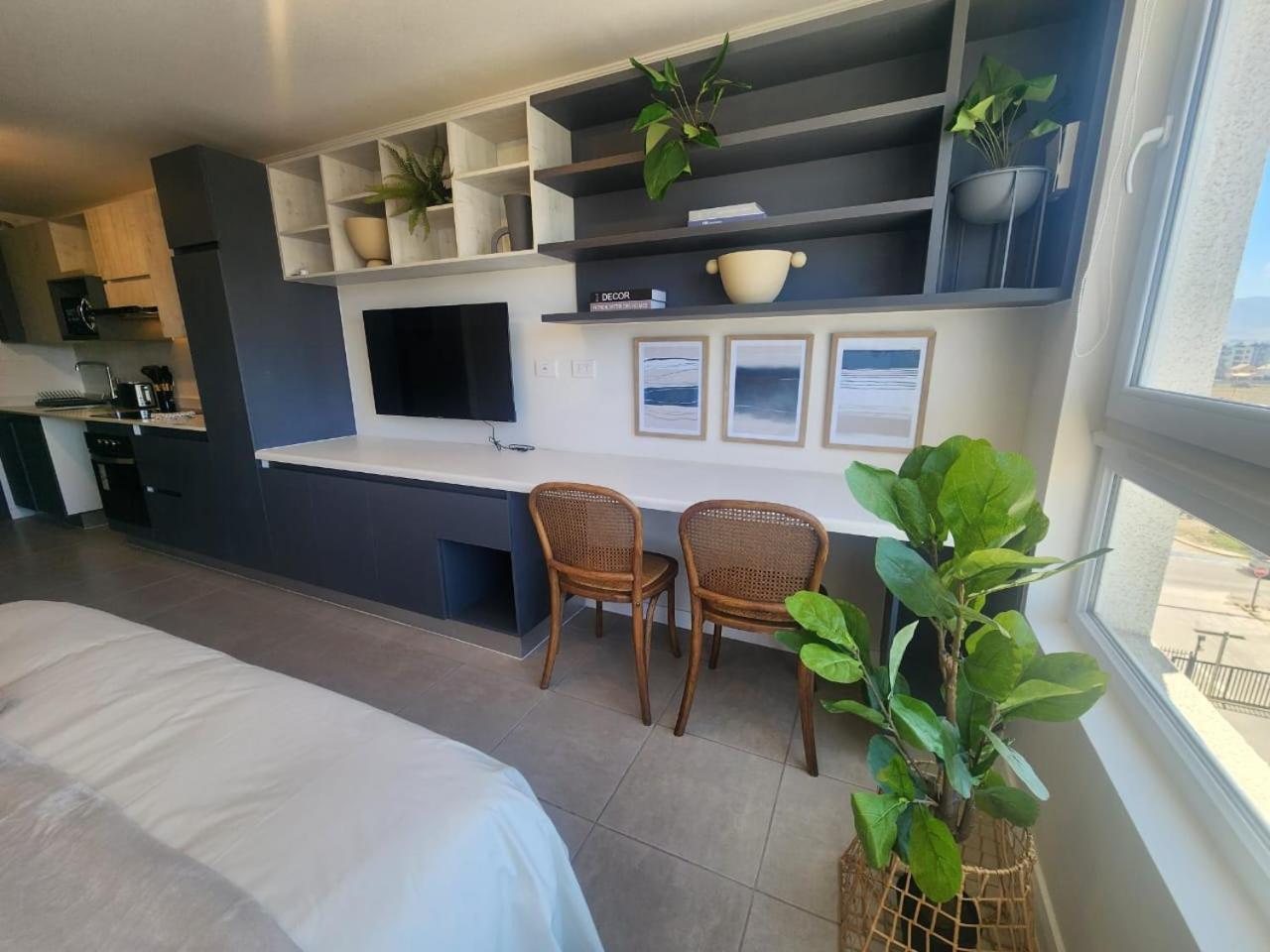 Apartment photo 2