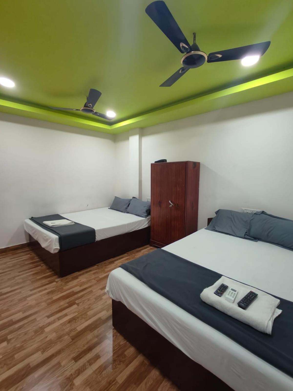 Deluxe Family Suite photo 1