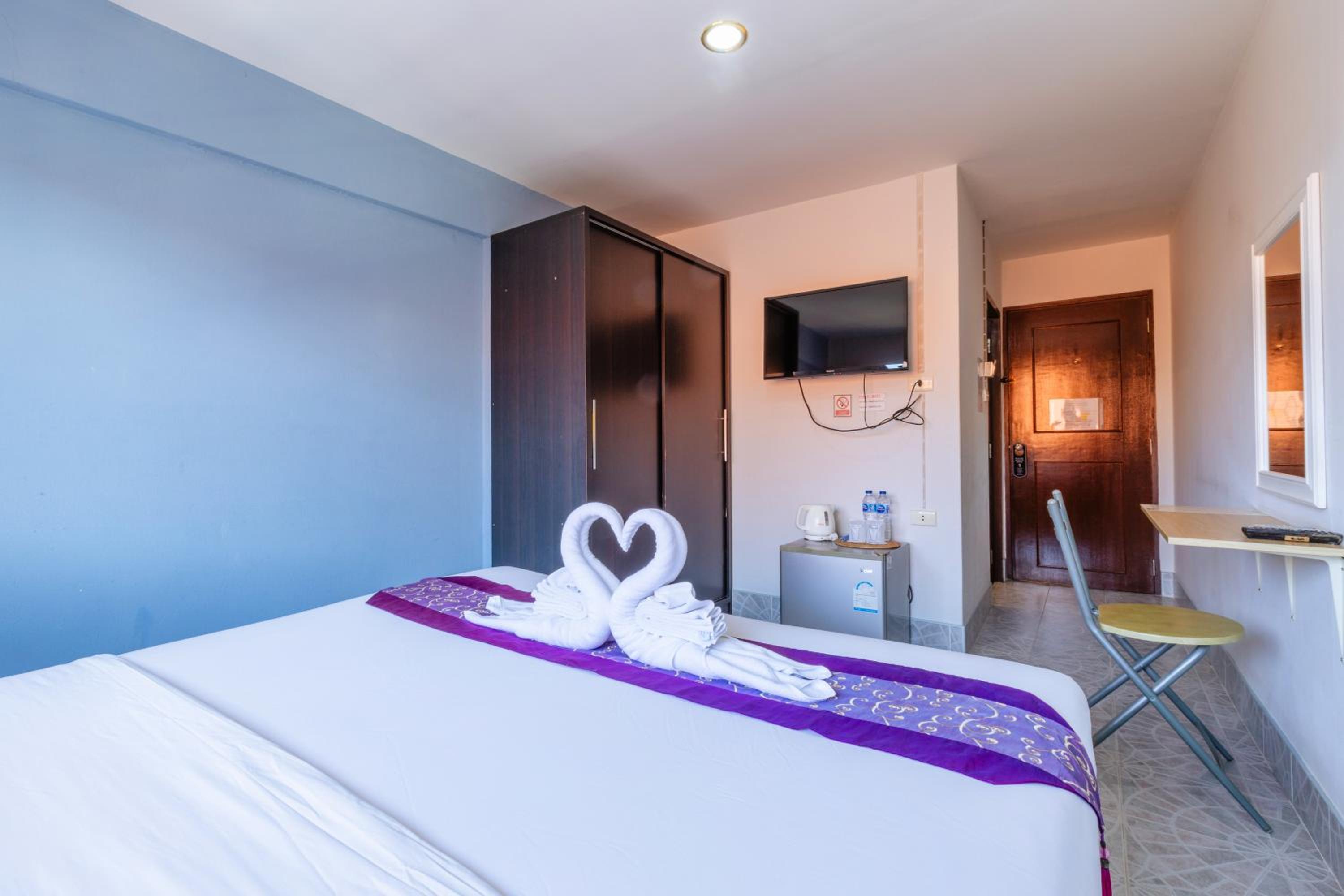 Superior Double Room - No Balcony - Photo 5