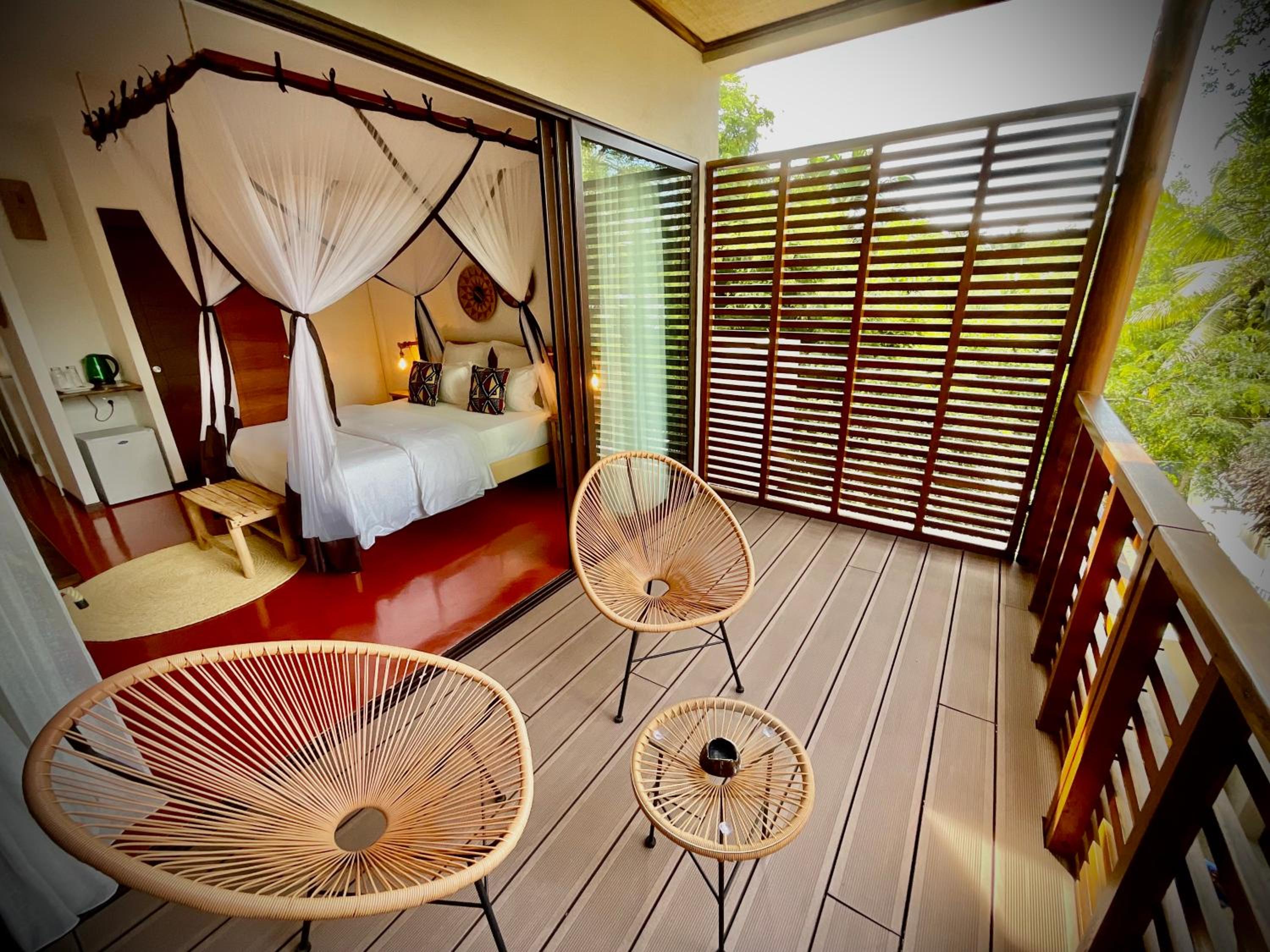 Queen Room with Balcony
