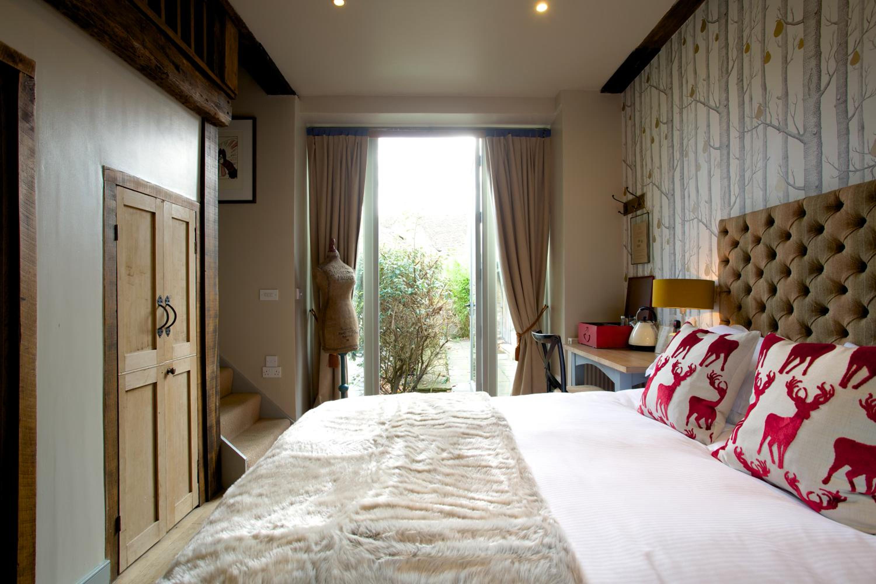 Taylors Gold Luxury Garden Family Room - Pet Friendly - Photo 2