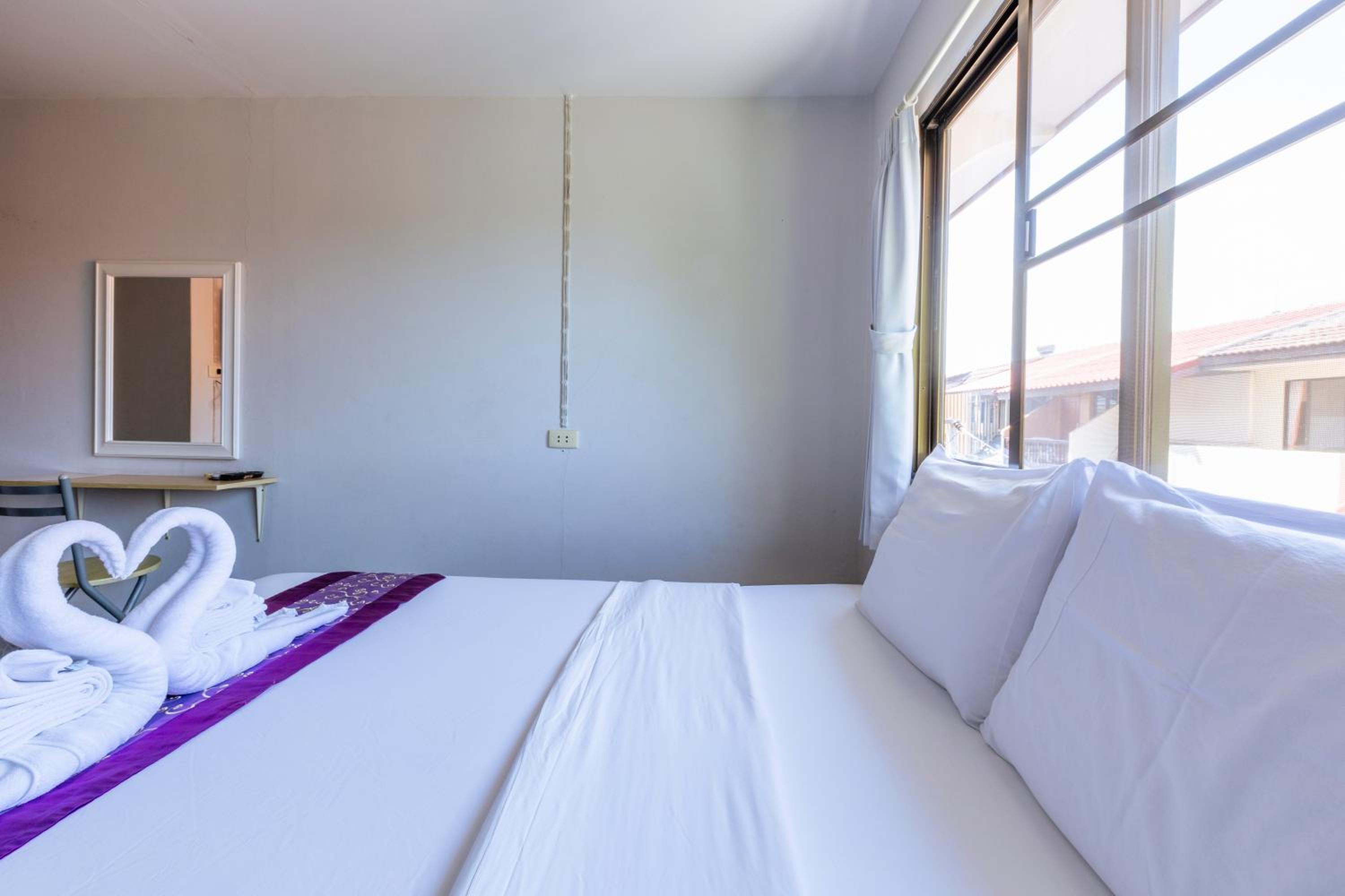 Superior Double Room - No Balcony - Photo 4