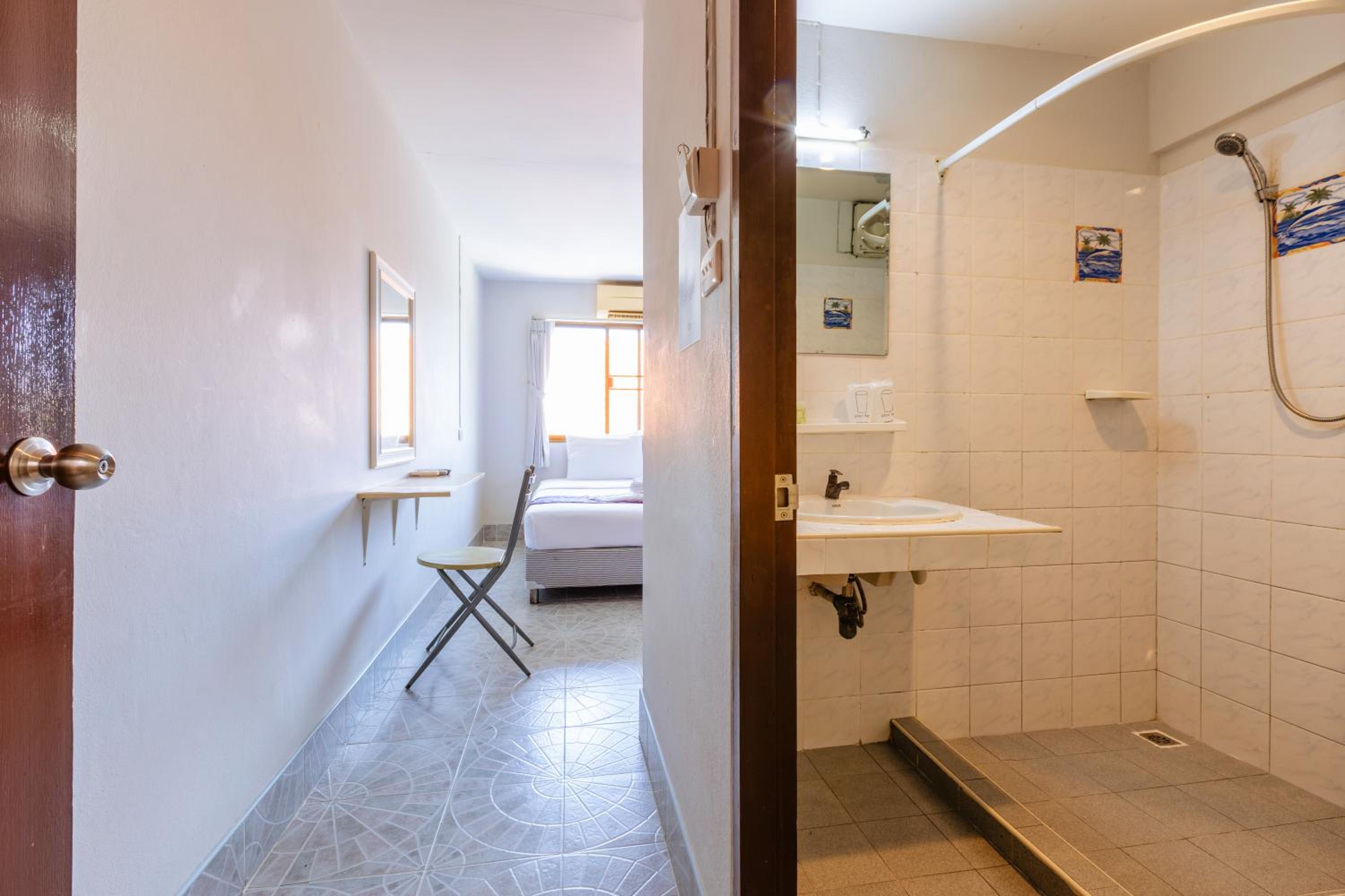 Superior Double Room - No Balcony - Photo 2