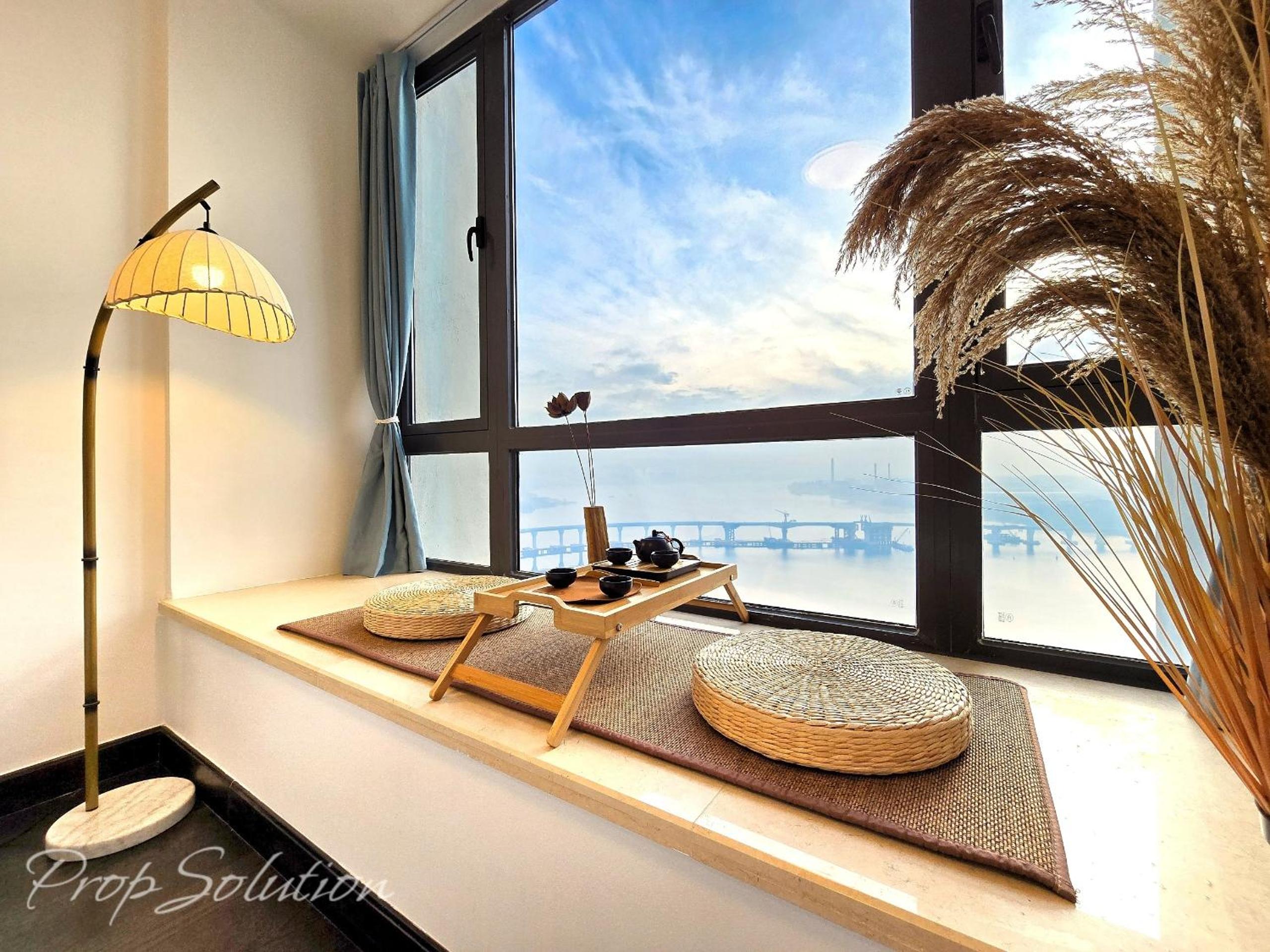 Three-Bedroom Apartment with Sea View photo 2