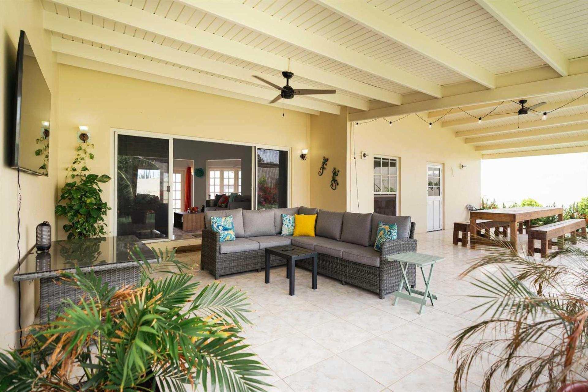 Three-Bedroom Holiday Home  photo 3