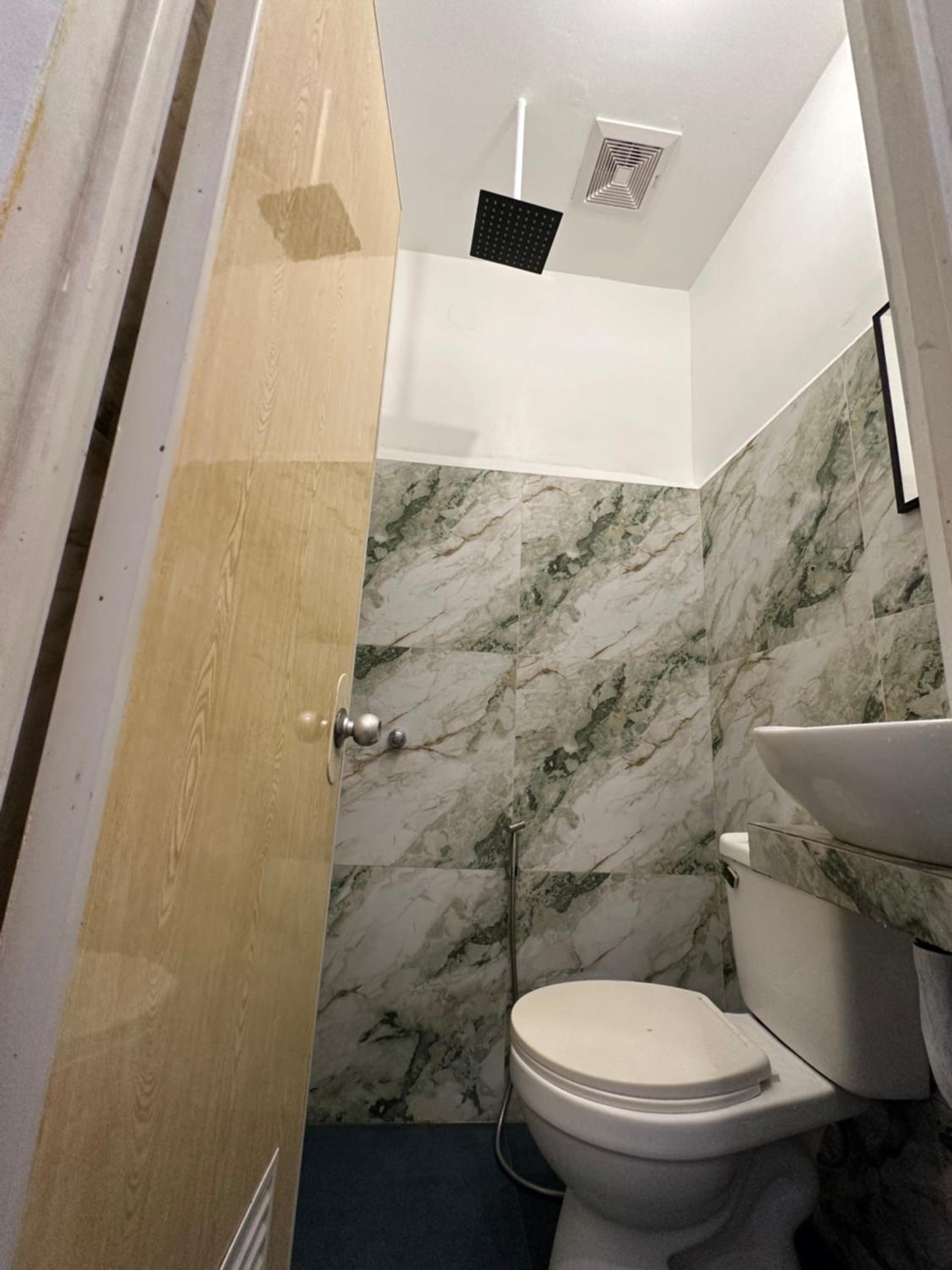 Standard Quadruple Room - Photo 15