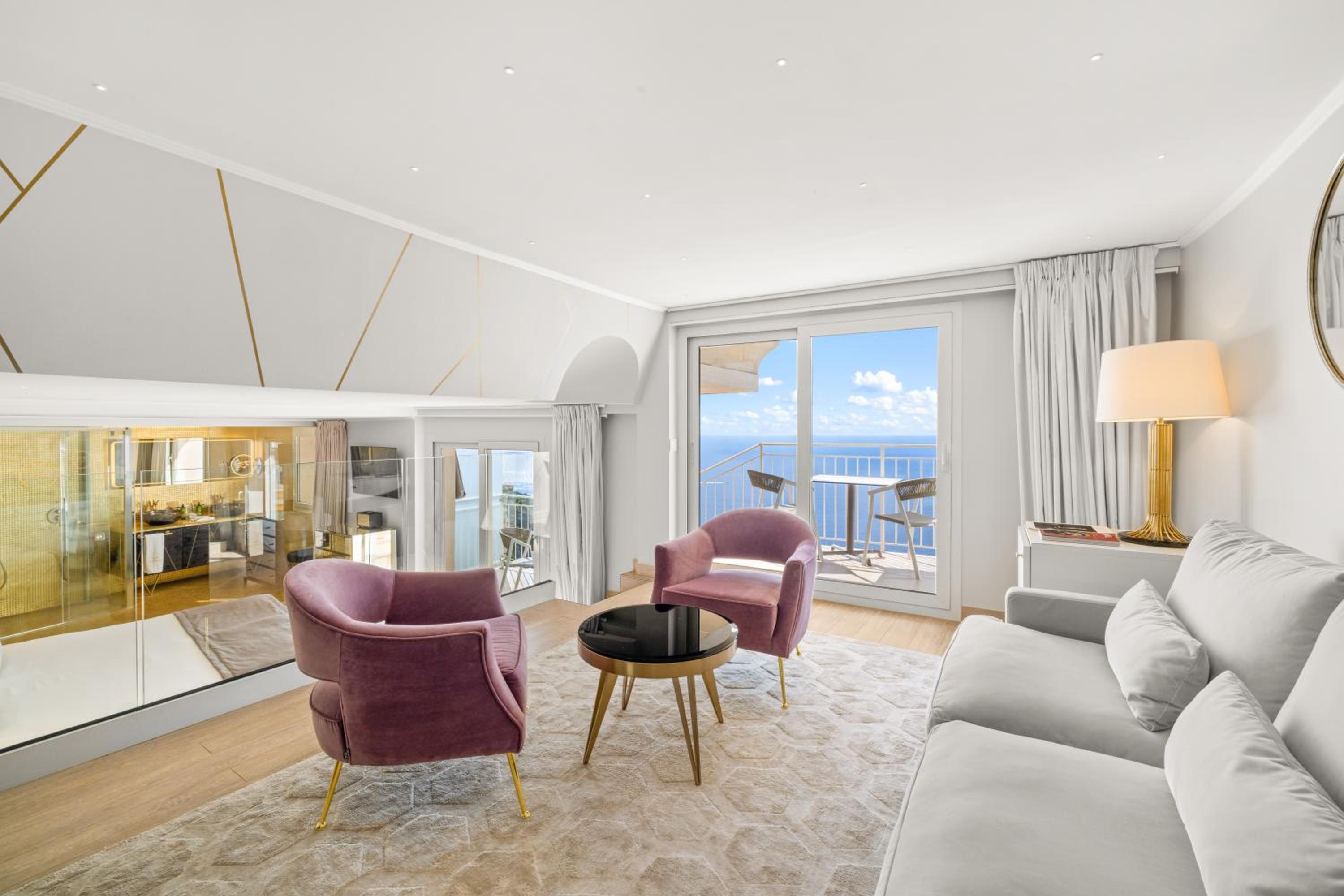 Executive Suite photo 2