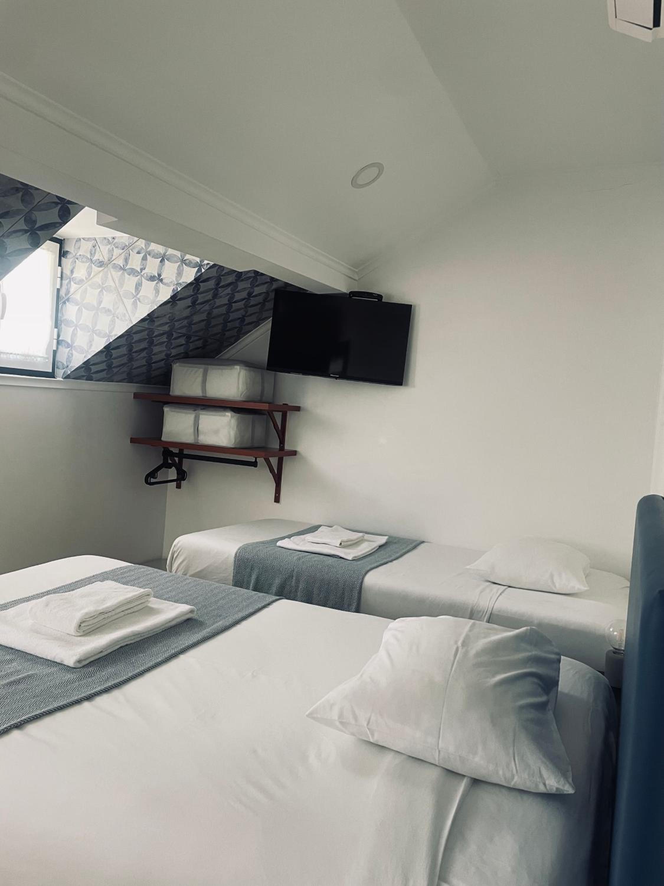 Twin Room with Balcony photo 2