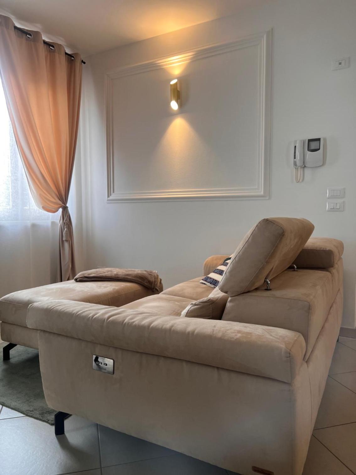 Two-Bedroom Deluxe Apartment