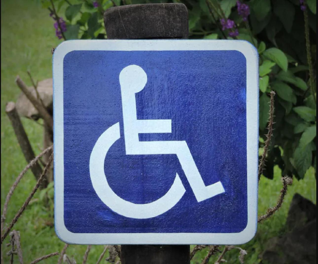 Queen Room - Disability Access photo 3