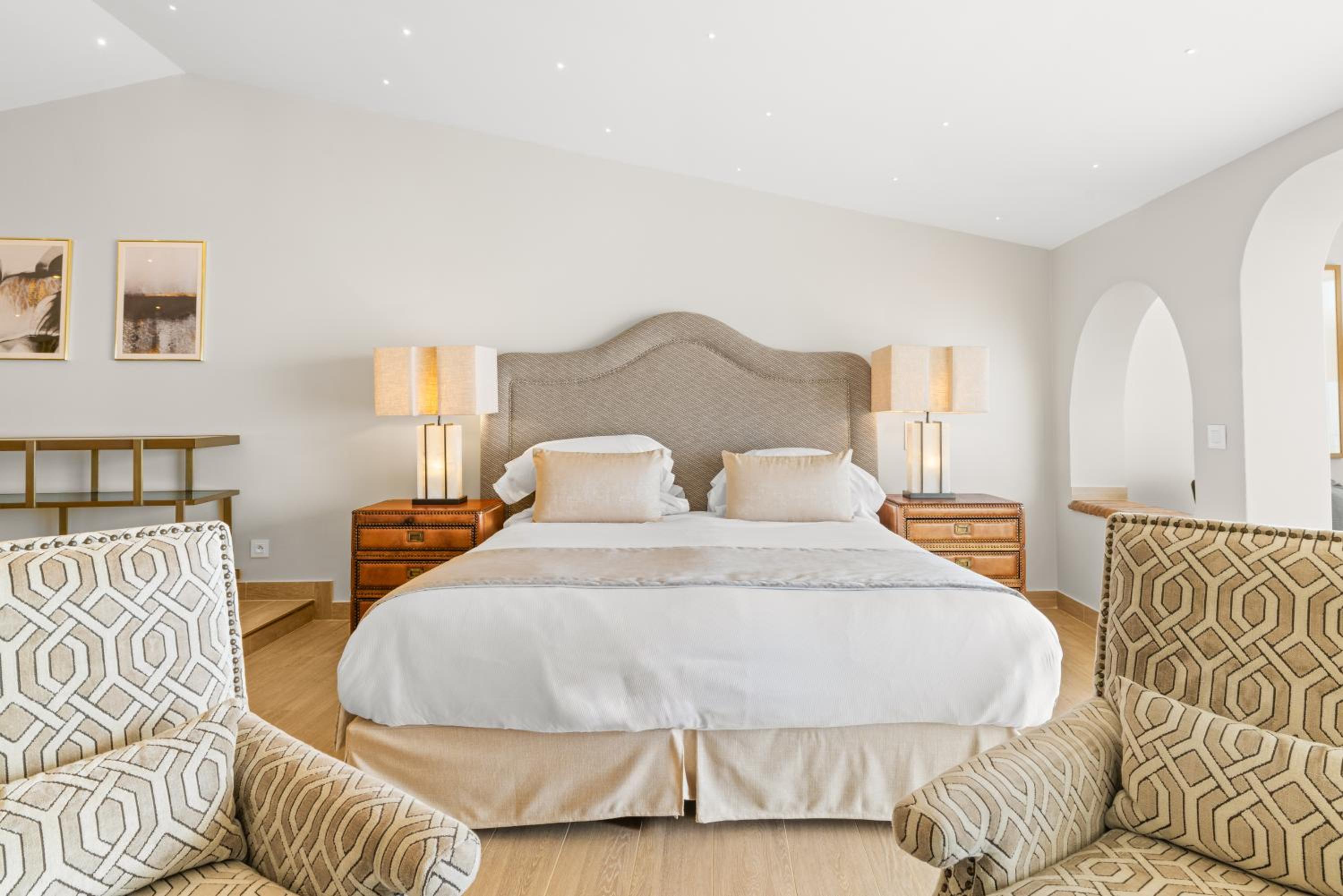 Prestige Suite photo 2