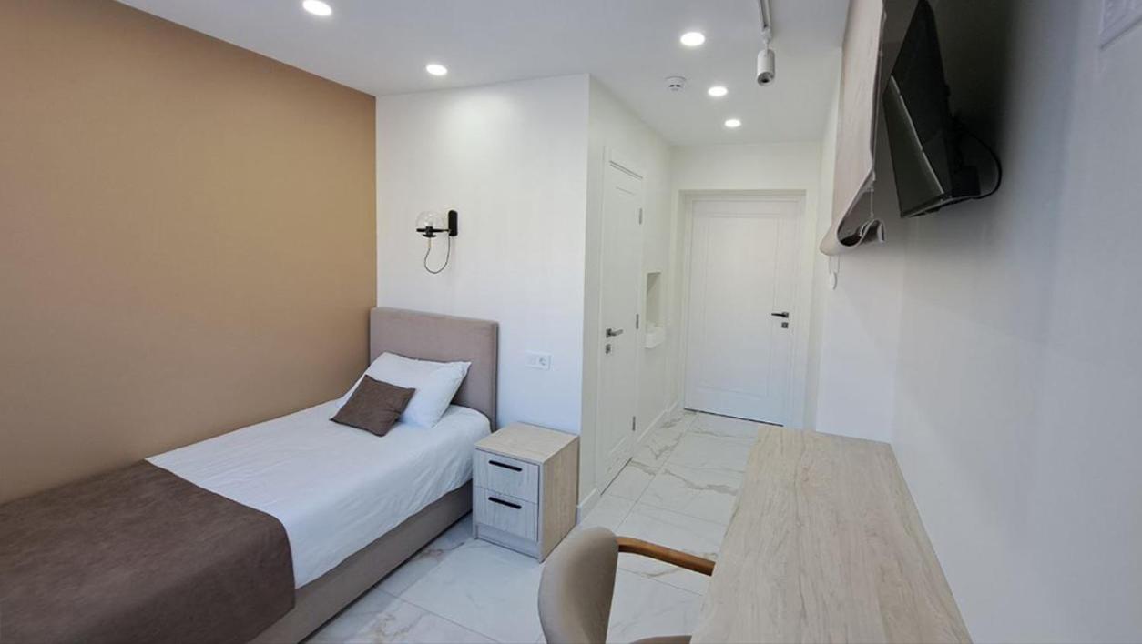 Deluxe Single Room