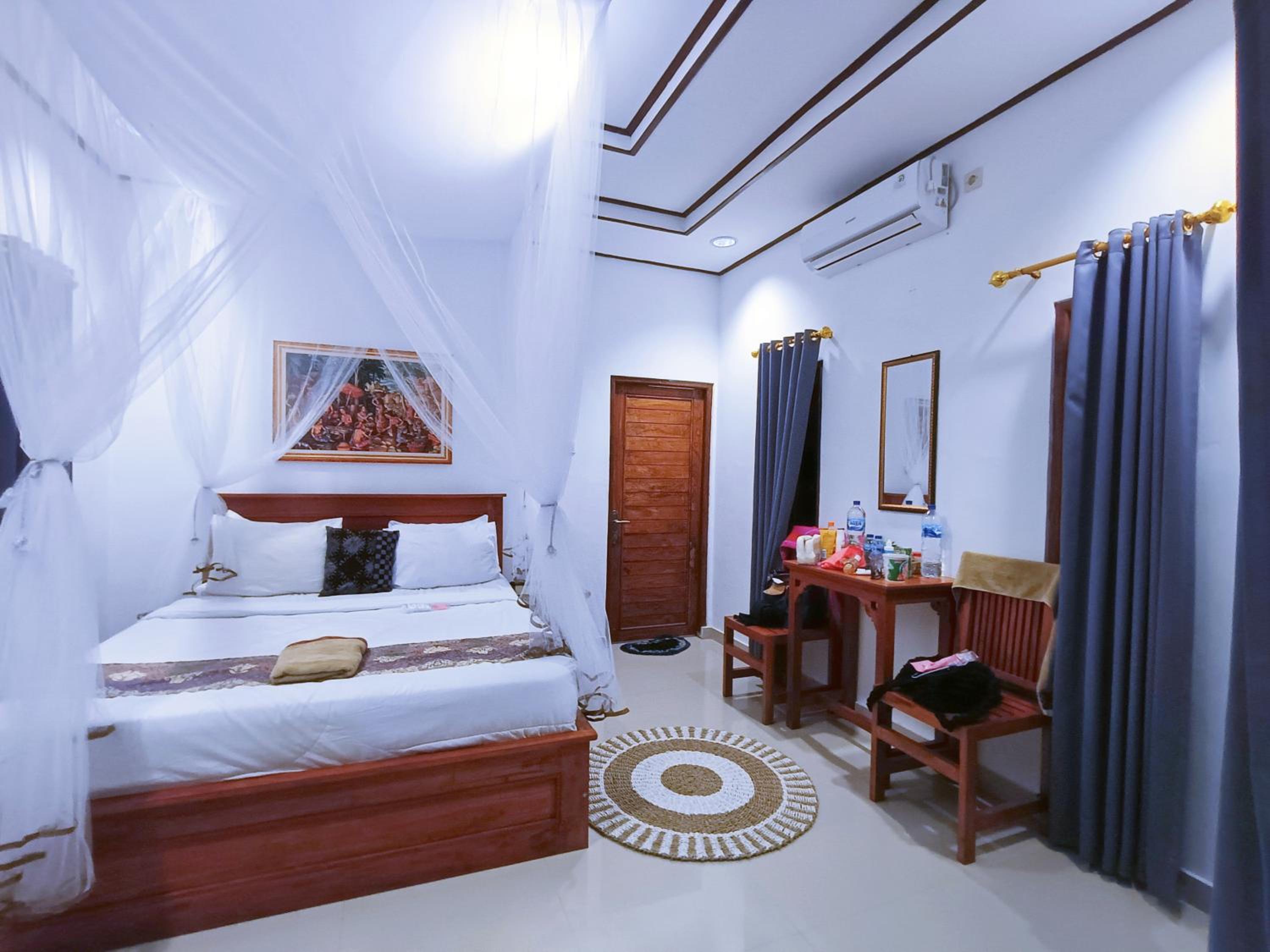 Double Room with Mountain View