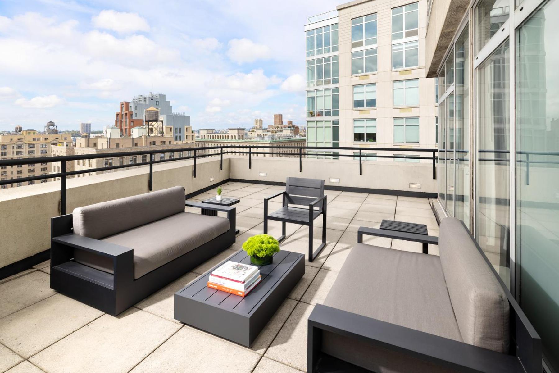 Penthouse Suite