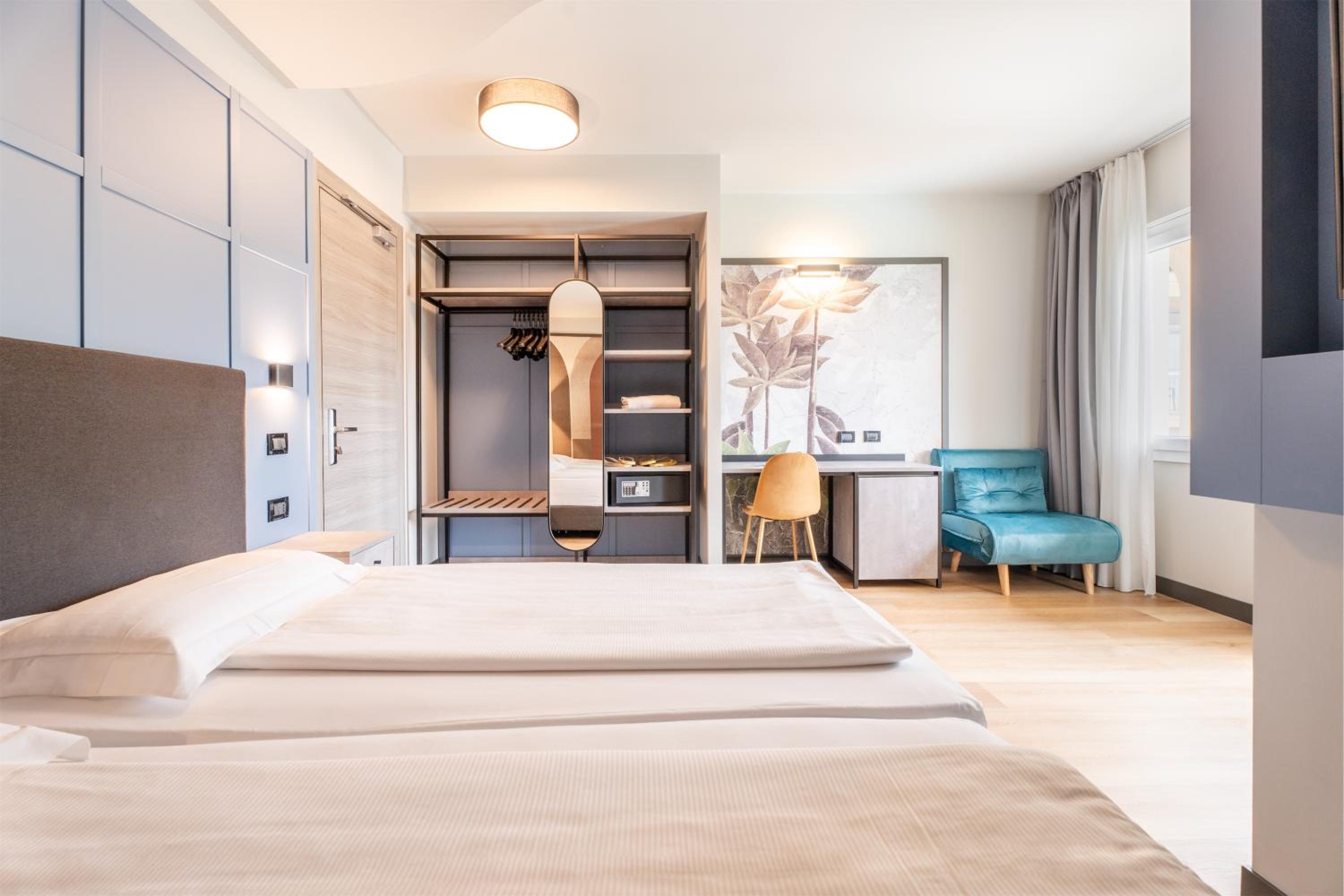 Comfort Triple Room with Shower