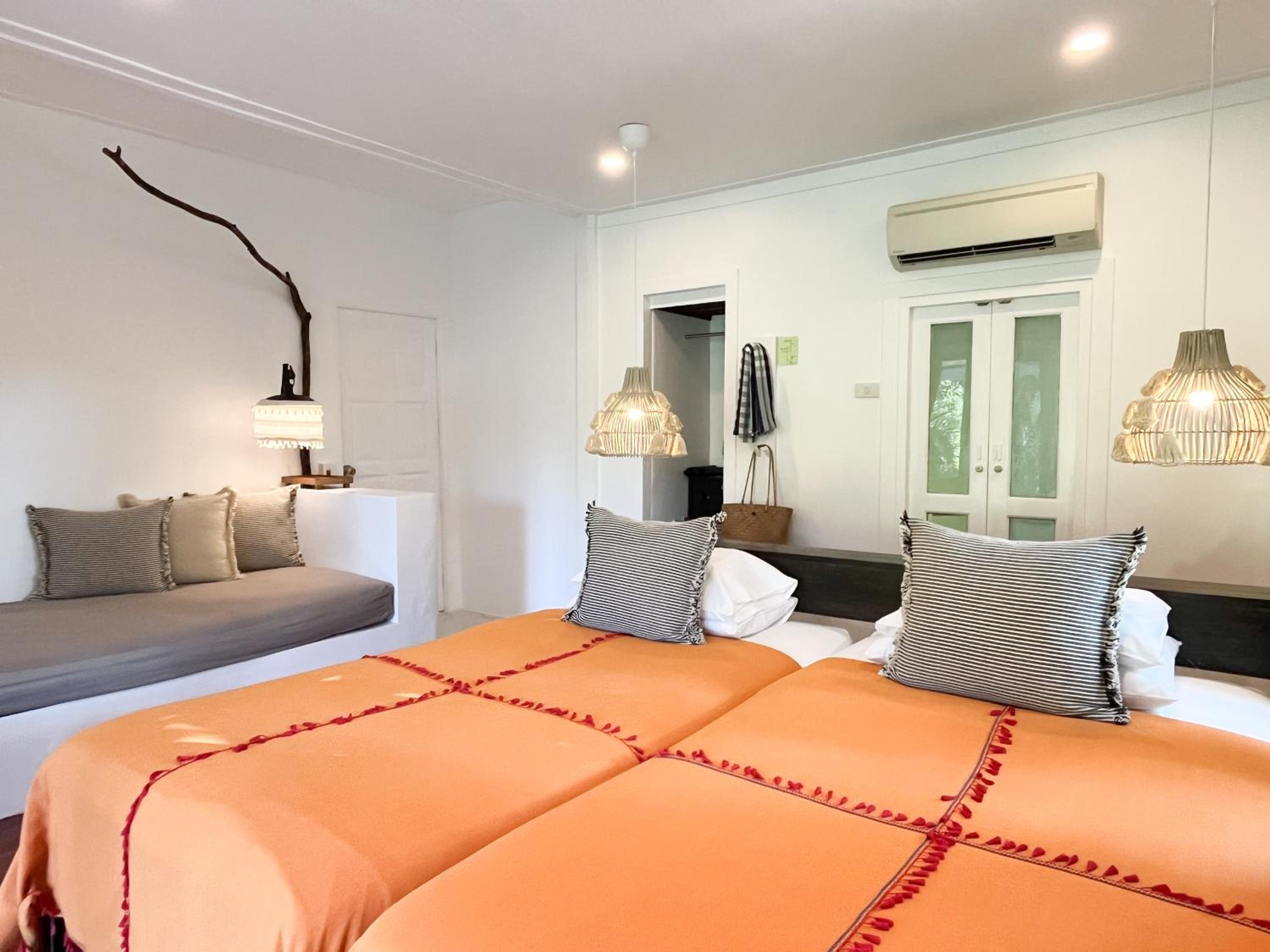 Two-Bedroom Bungalow - Photo 6