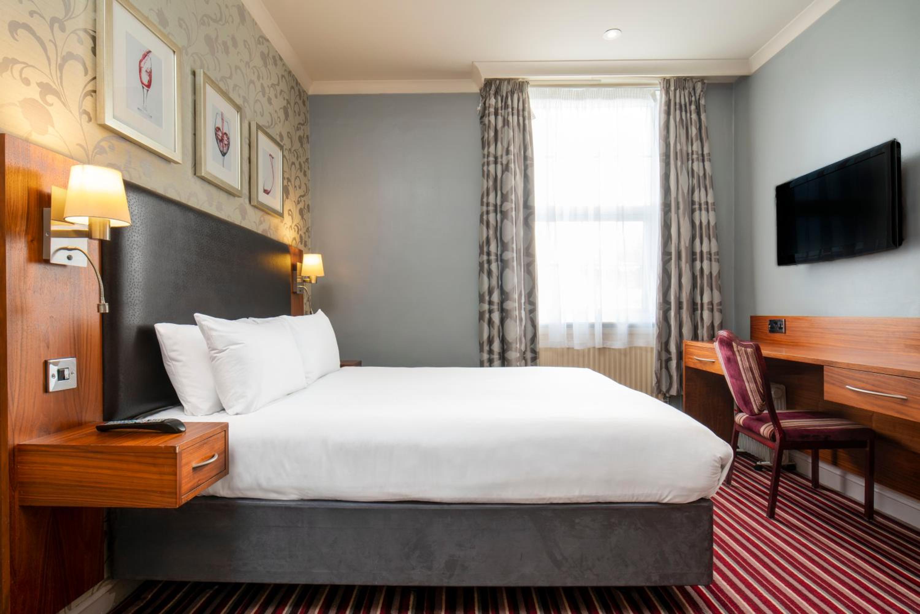 Standard Double Room - Photo 1
