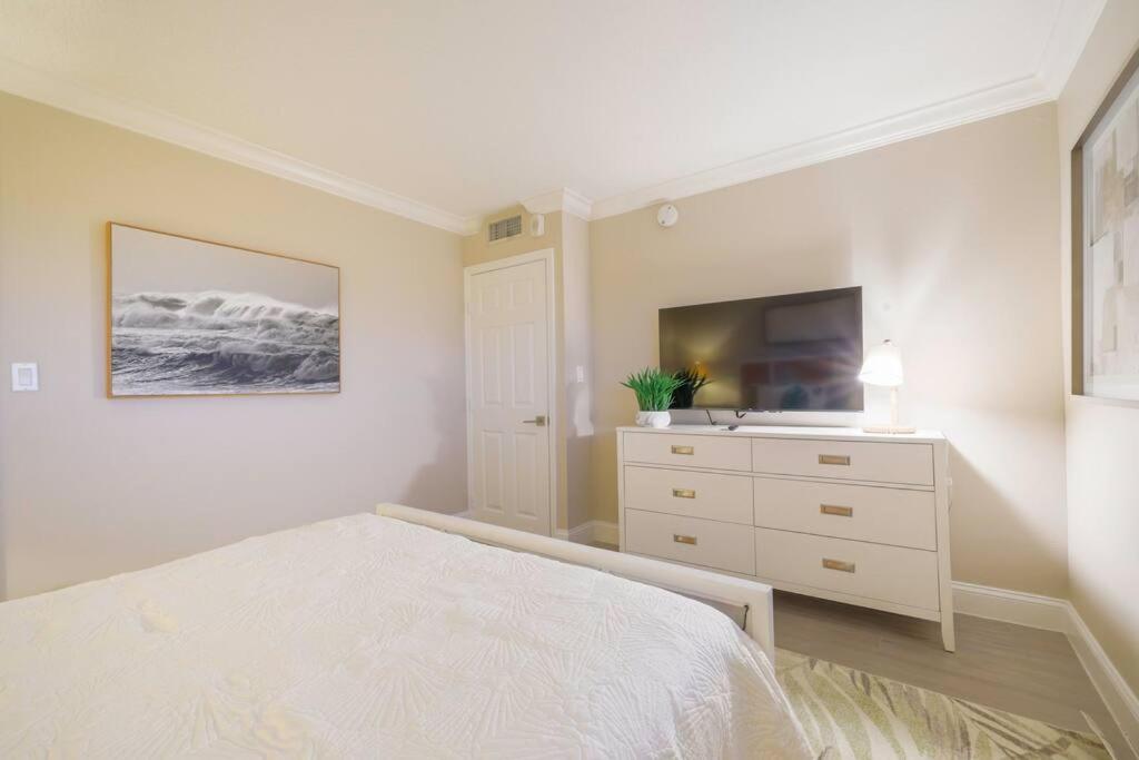 Two-Bedroom Apartment photo 2